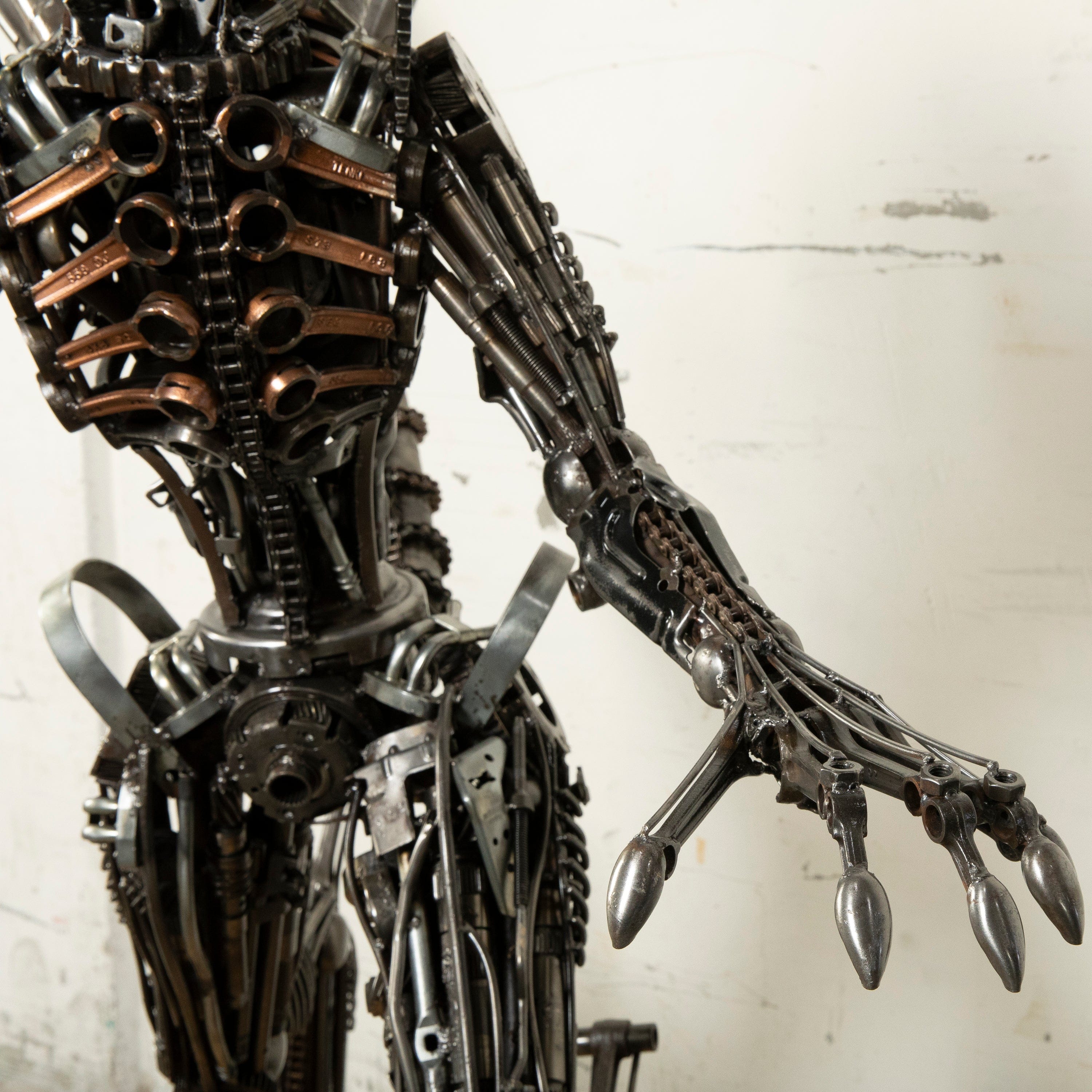 Kalifano Recycled Metal Art 55" Alien Inspired Recycled Metal Art Sculpture RMS-A140-S01