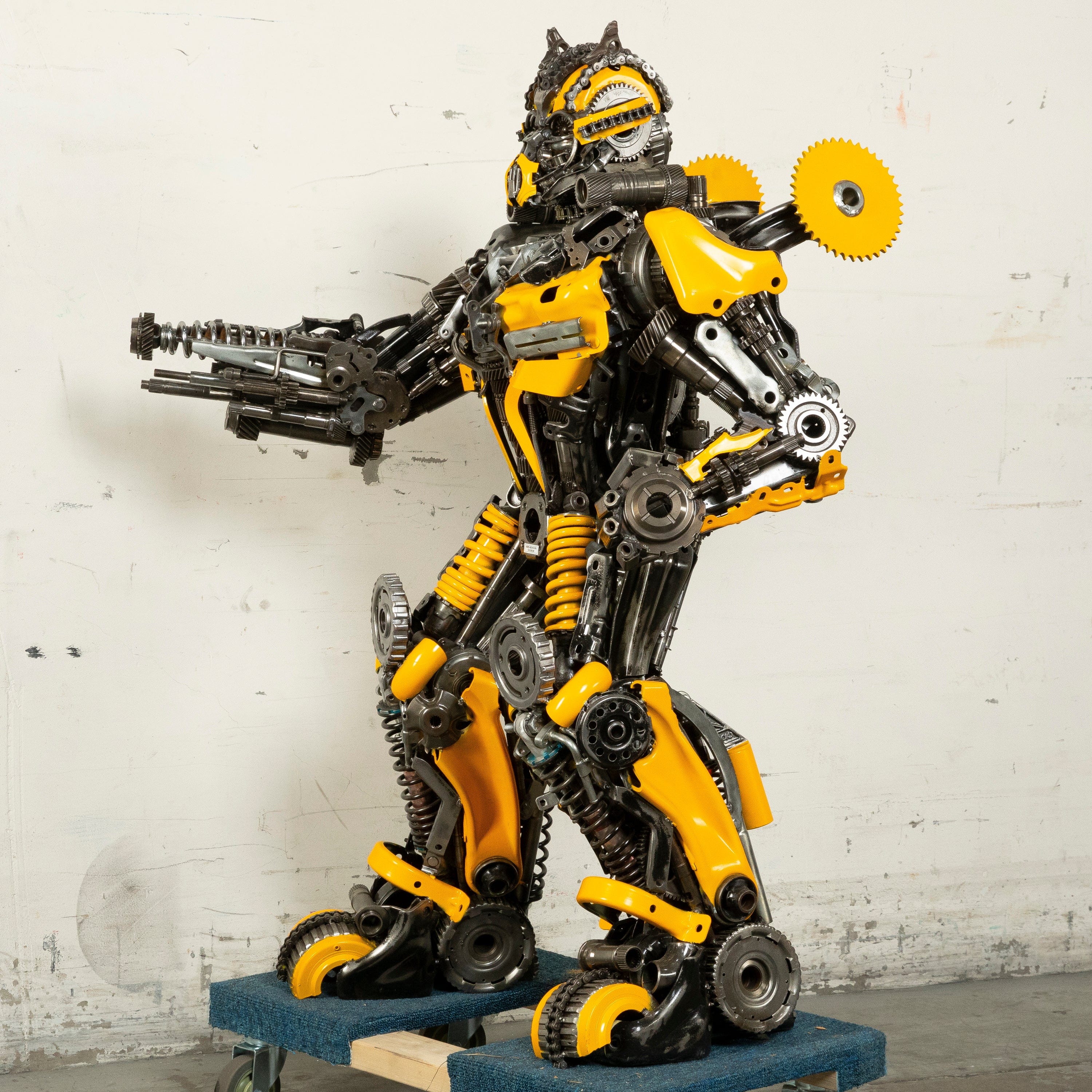 Kalifano Recycled Metal Art 55" Bumblebee Inspired Recycled Metal Art Sculpture RMS-BB140-S04