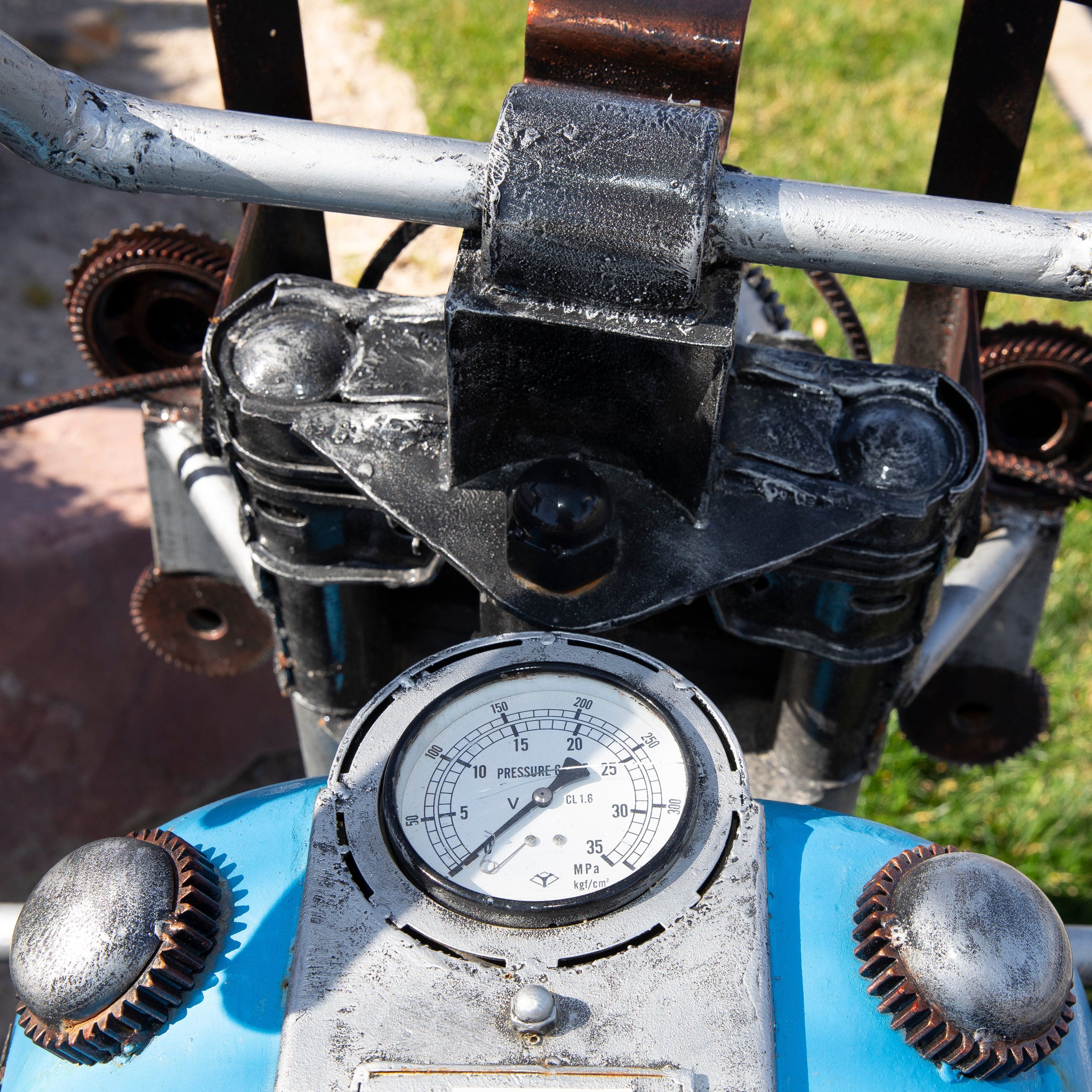 Kalifano Recycled Metal Art 92” Harley Davidson Chopper Inspired Recycled Metal Sculpture RMS-HD160x240-N01