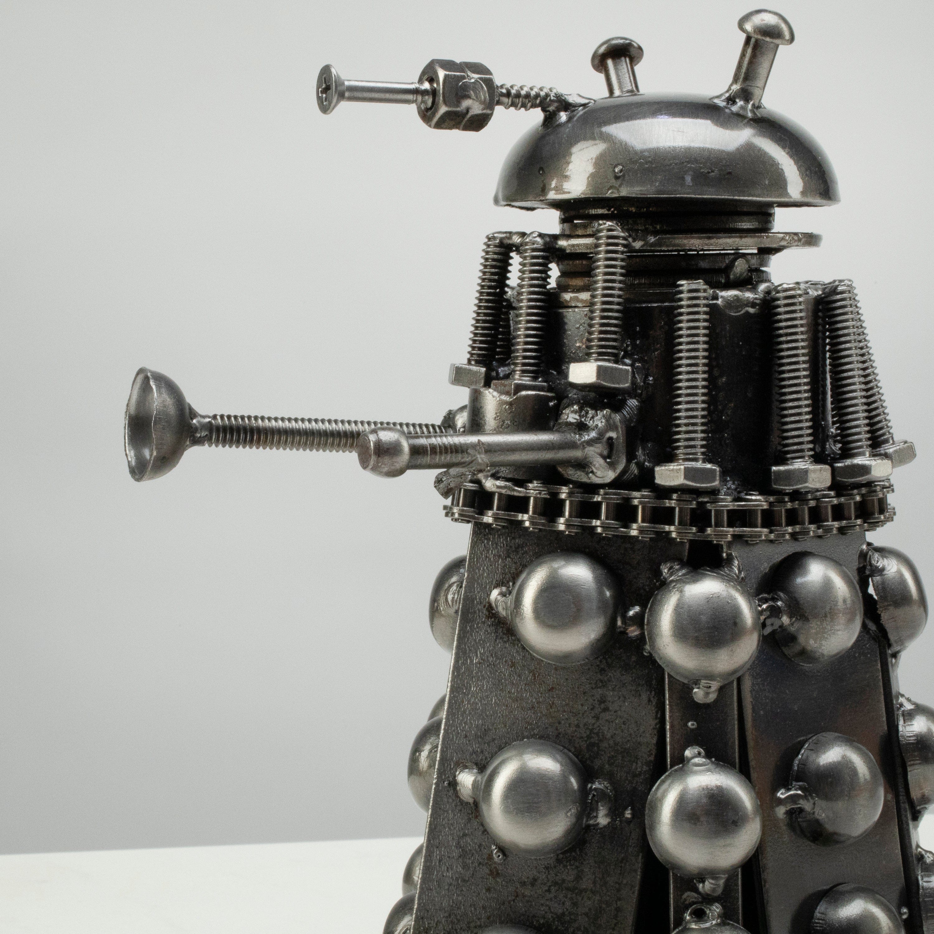Kalifano Recycled Metal Art Big Dalex Inspired Recycled Metal Sculpture RMS-450D-N
