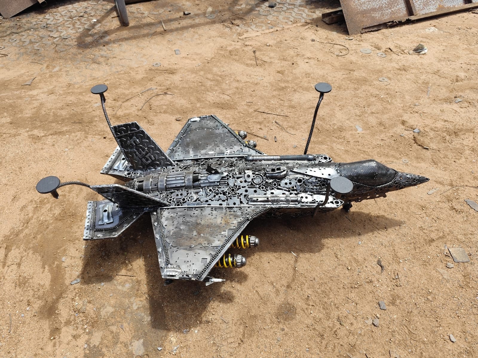 KALIFANO Recycled Metal Art Fighter Jet Airplane F-35 Inspired Recycled Metal Art Table RMS-F35T-N