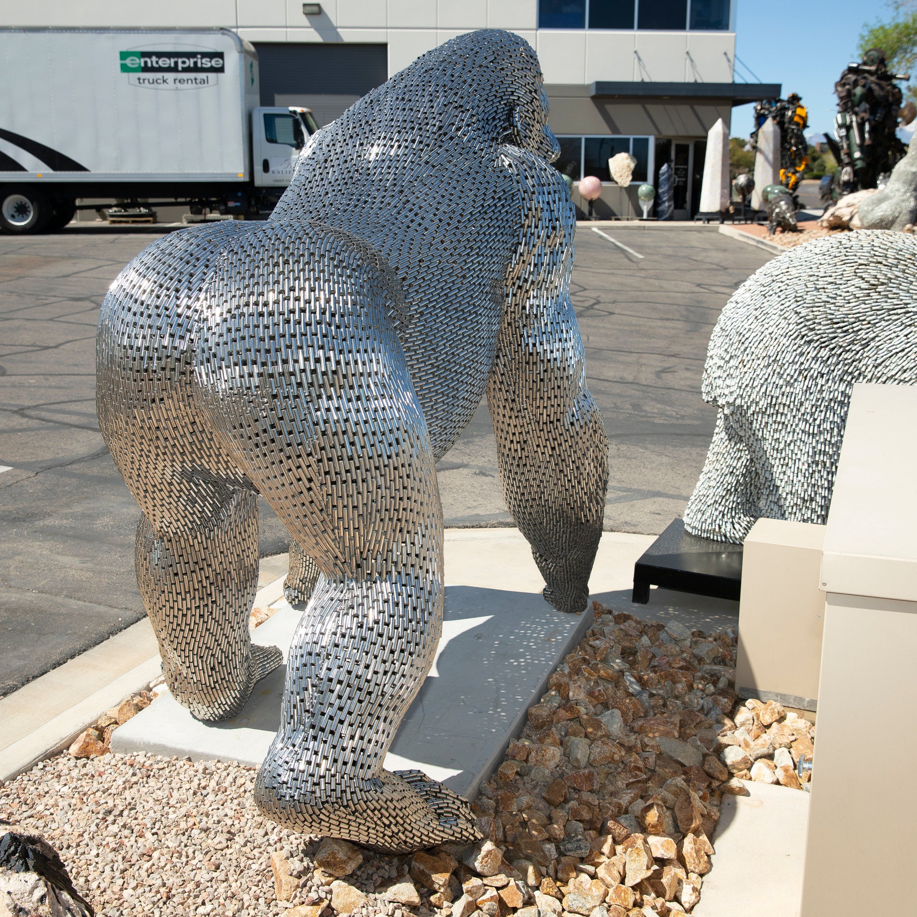 Kalifano Recycled Metal Art Giant Gorilla Stainless Steel Statue SSS-G230