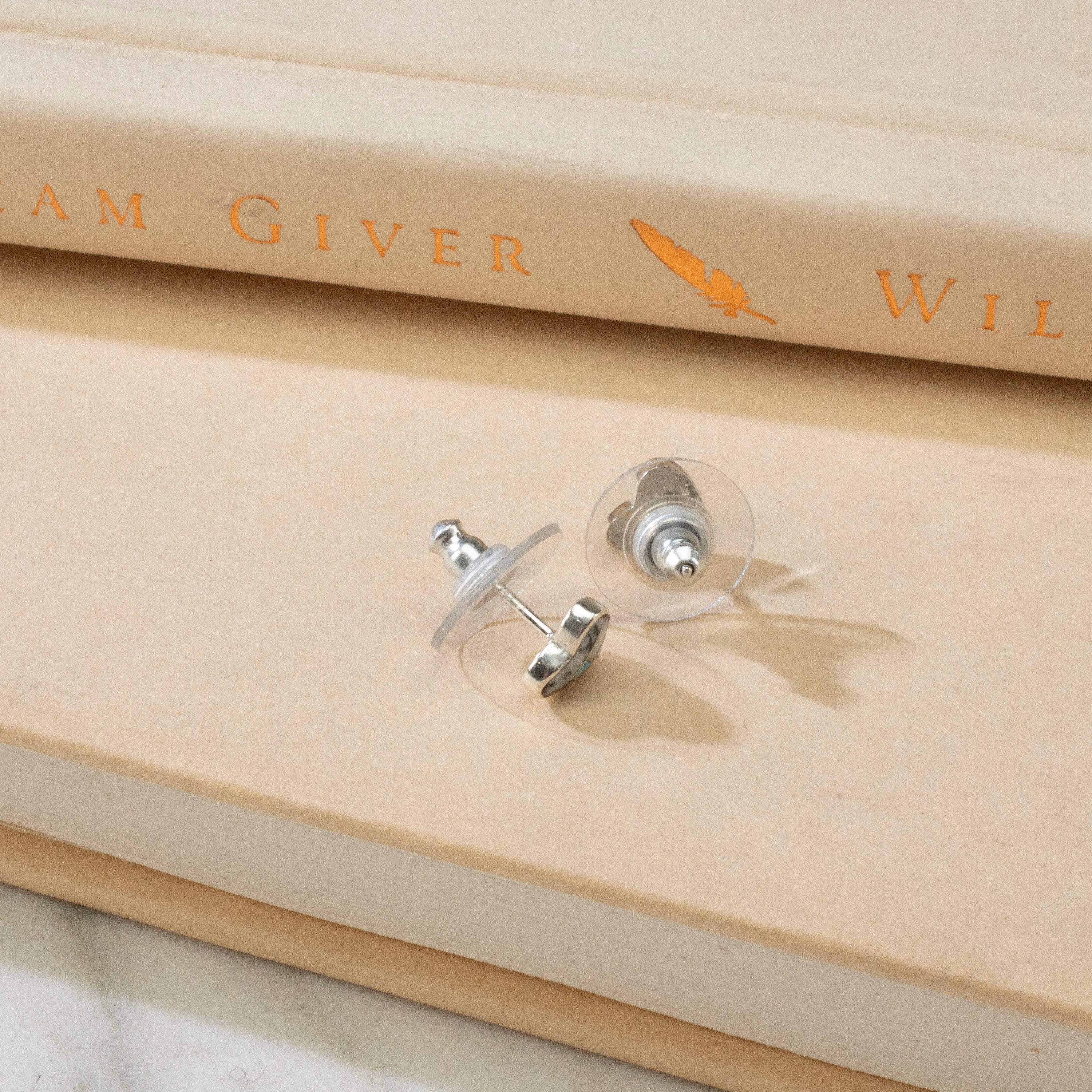 Kalifano Southwest Silver Jewelry White Buffalo Turquoise Heart USA Handmade 925 Sterling Silver Earrings with Opal Accent & Stud Backing NME.2240.WB