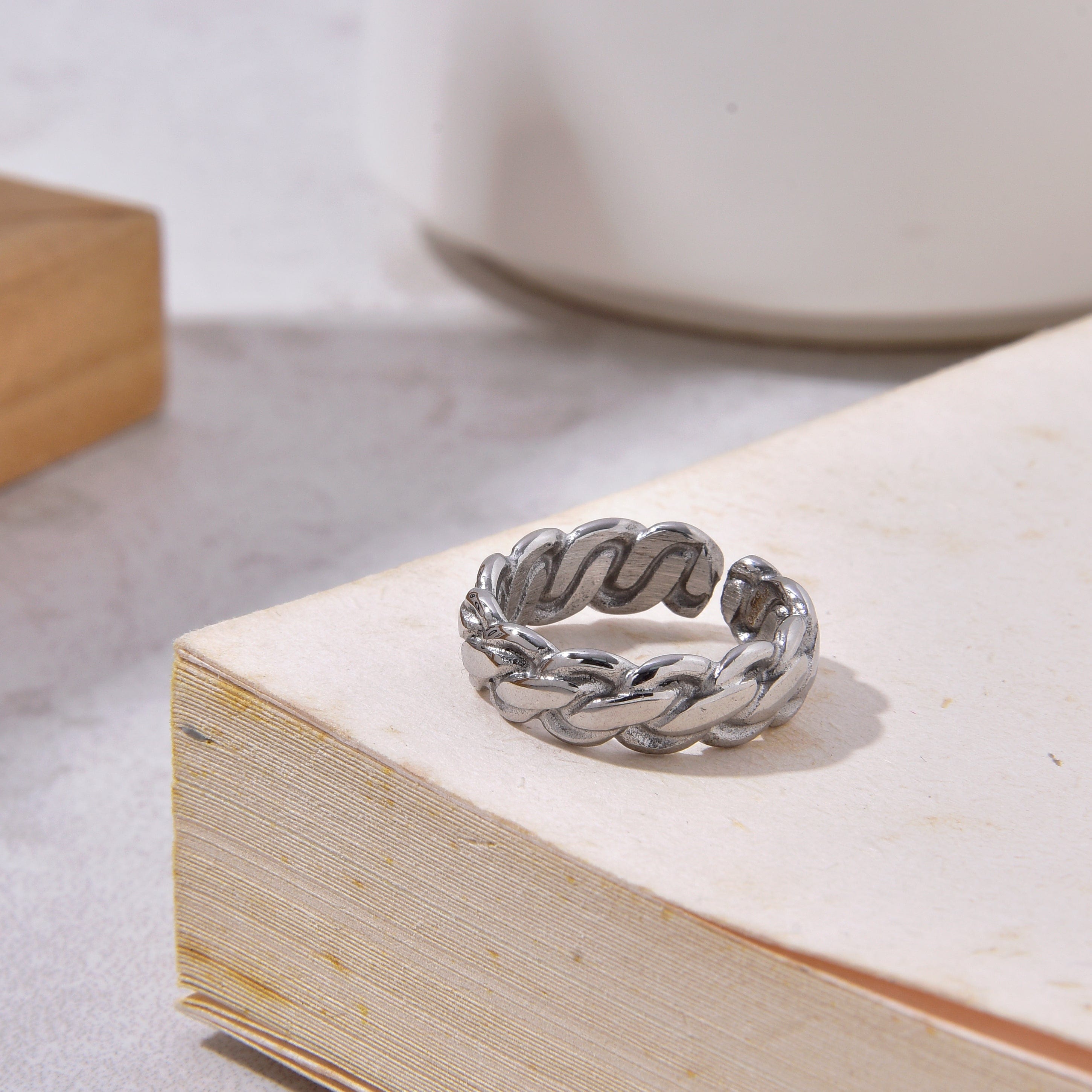 Kalifano Steel Hearts Jewelry Silver Braided Rope Steel Hearts Ring