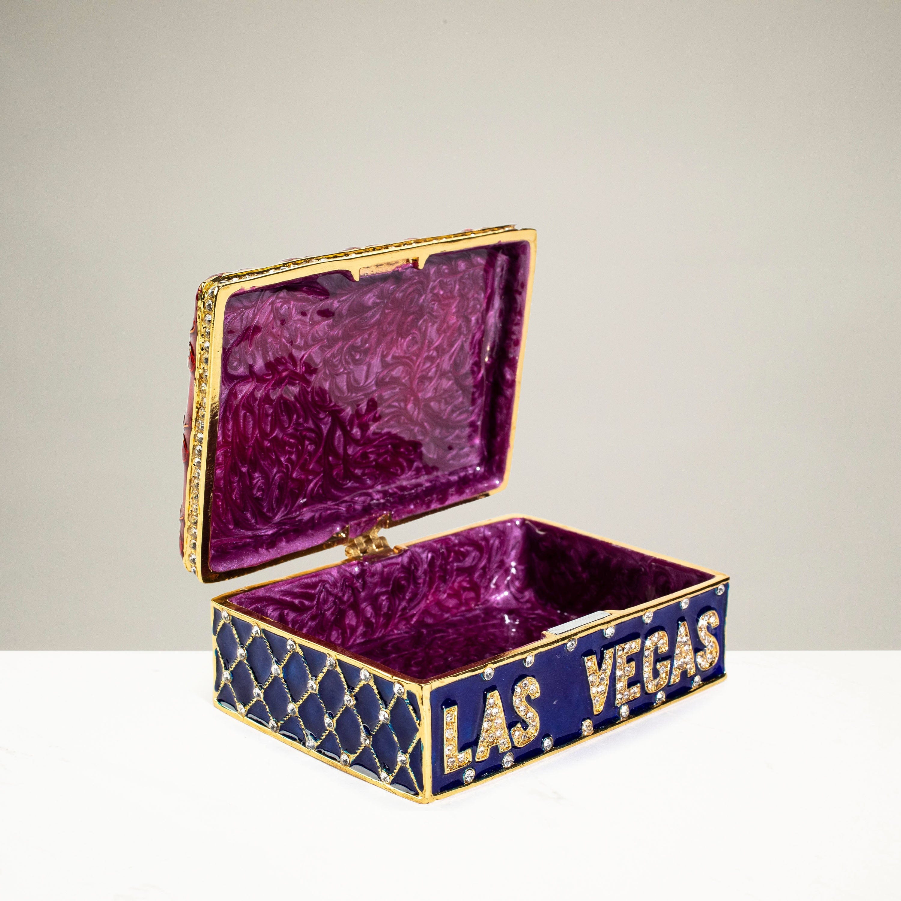 Kalifano Vanity Figurine Playing Card Figurine Keepsake Box made with Crystals SVA-108