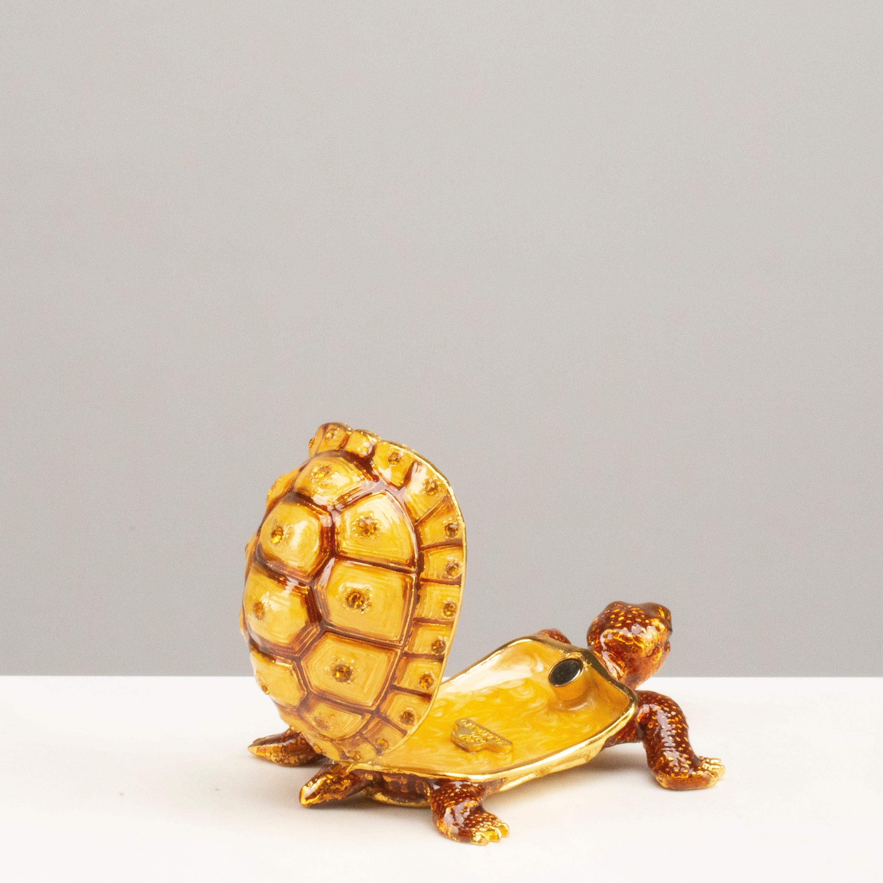 Kalifano Vanity Figurine Tortoise Figurine Keepsake Box made with Crystals SVA-120