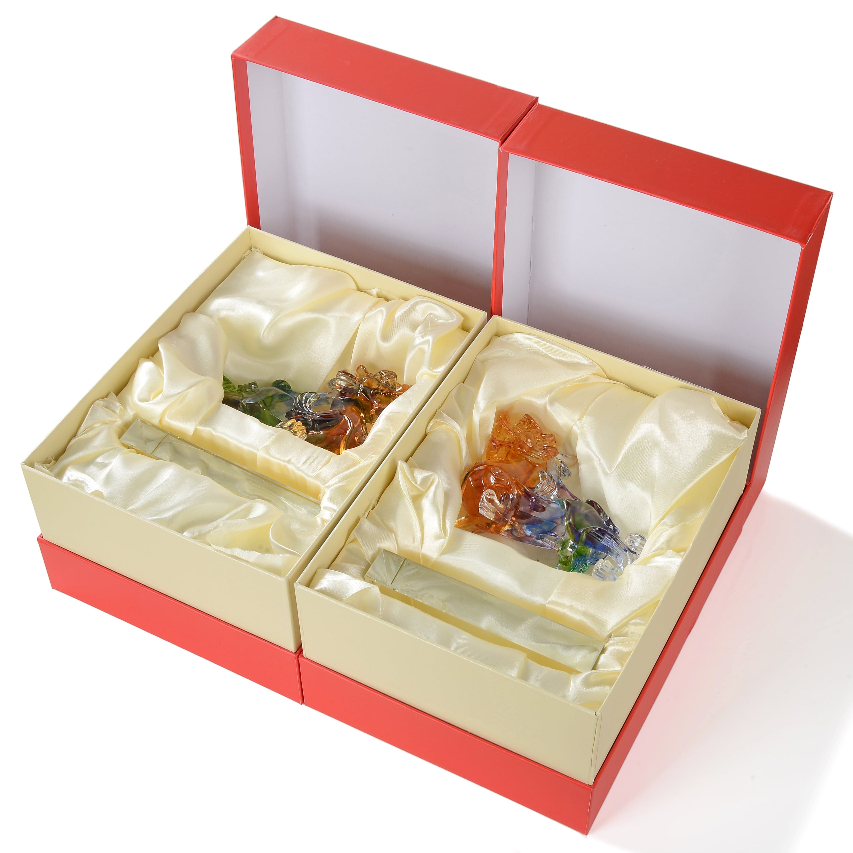 Kalifano Crystal Carving Protective Foo Dog Crystal Carving Pair with Detachable Base - A Symbol of Good Luck and Protection CR500-PIS