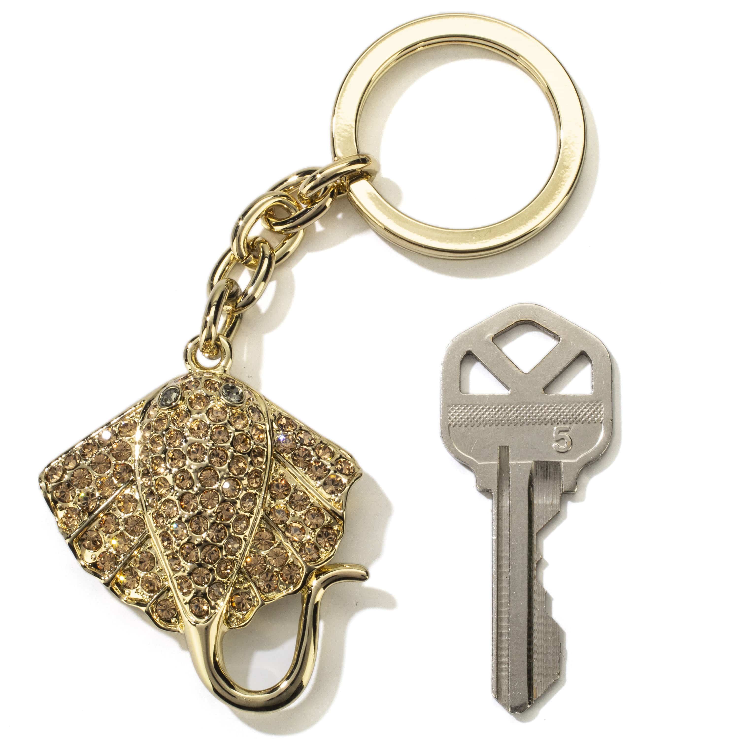 Kalifano Crystal Keychains Gold Sting Ray Keychain made with Swarovski Crystals SKC-122