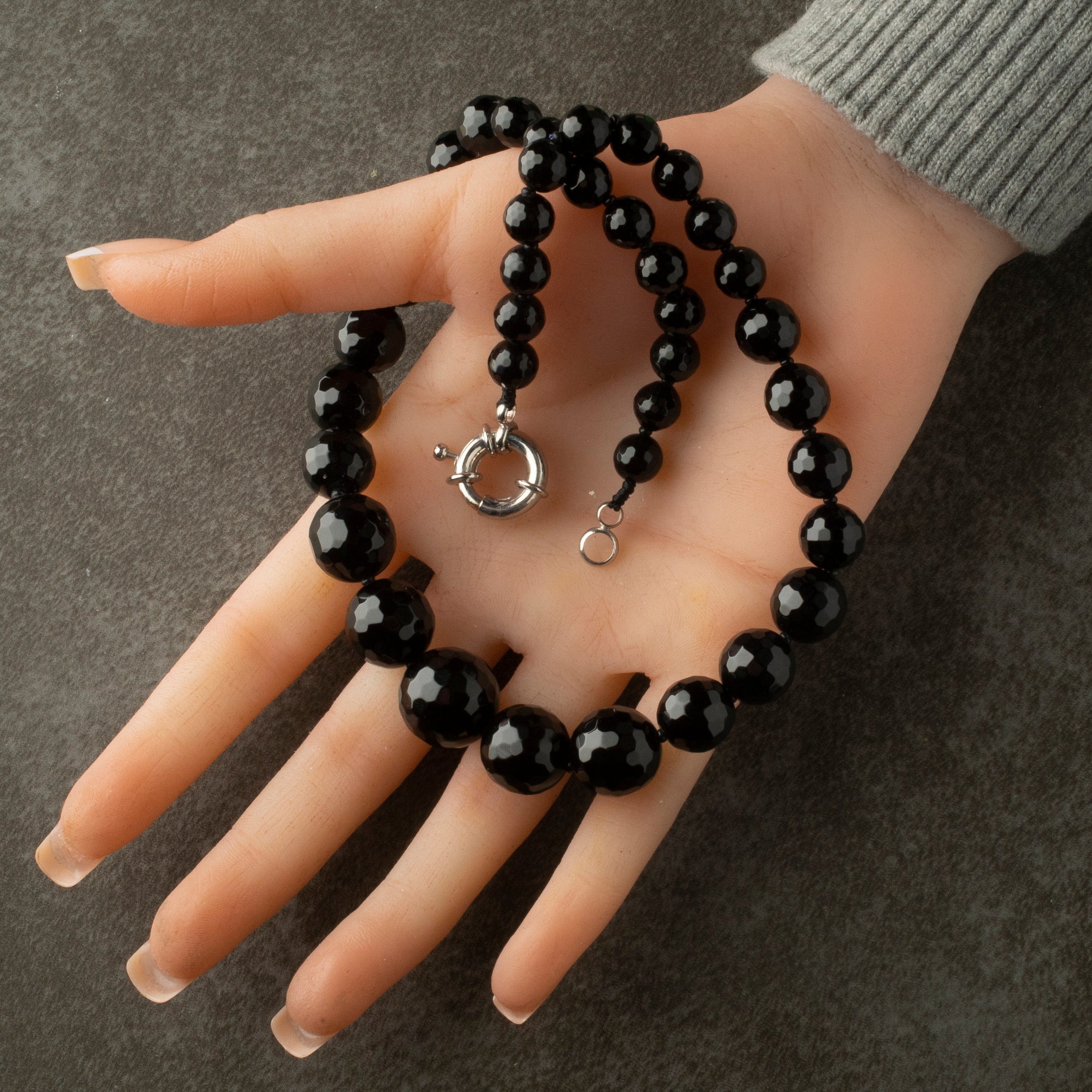 KALIFANO Gemstone Necklaces Black Agate Beads Gemstone Necklace GOLD-NGP-016