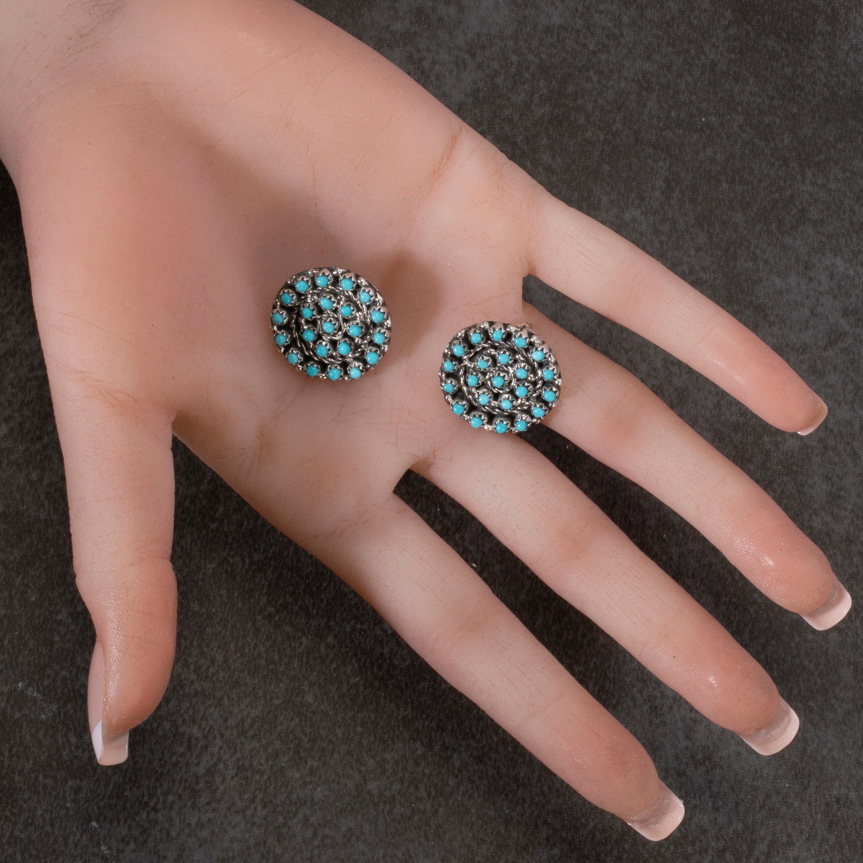 Kalifano Native American Jewelry Kingman Turquoise Zuni Circular Petit Point USA Native American Made Sterling Silver Earrings with Stud Backing NAE800.004