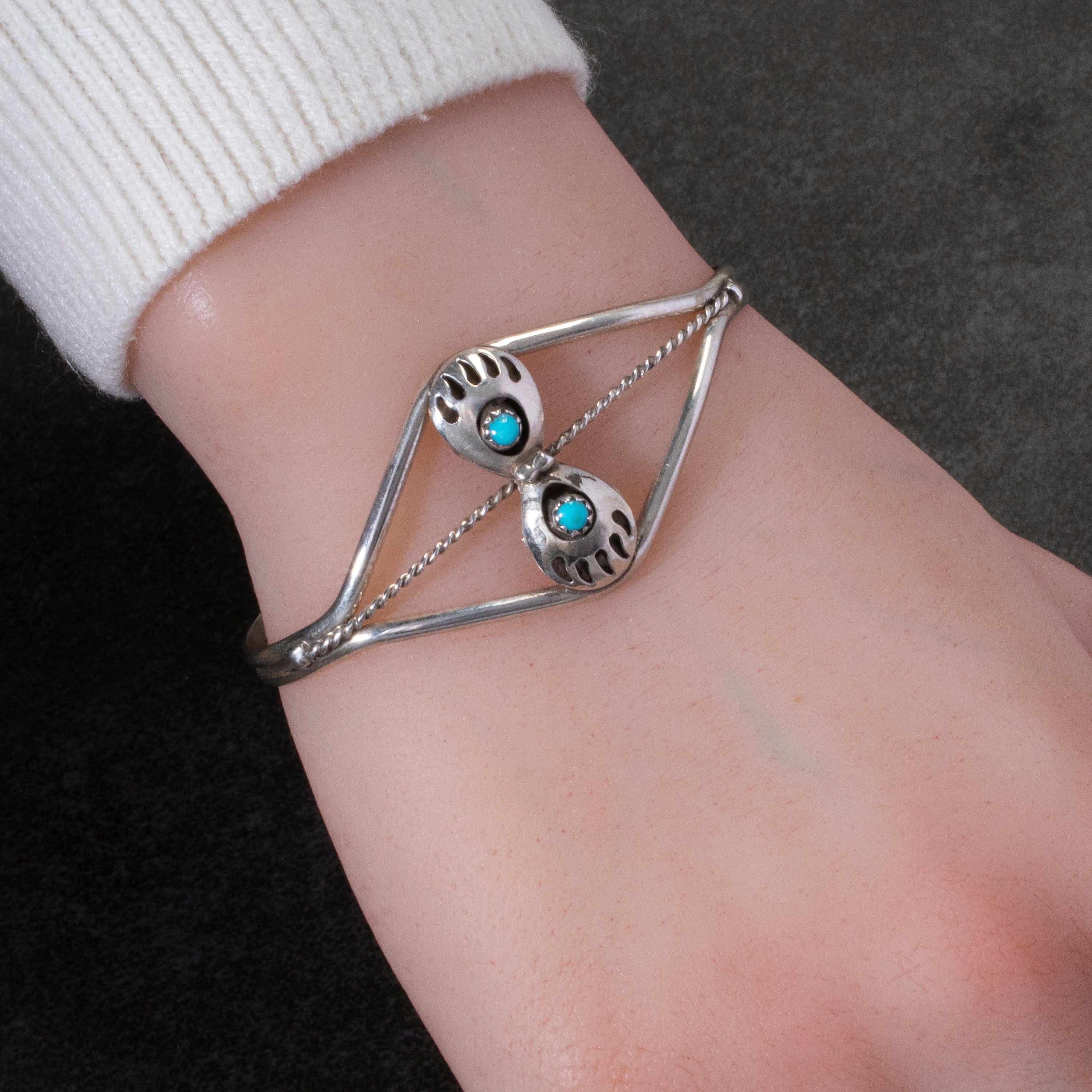 Kalifano Native American Jewelry Sleeping Beauty Turquoise Double Bear Claw USA Native American Made 925 Sterling Silver Cuff NAB160.003