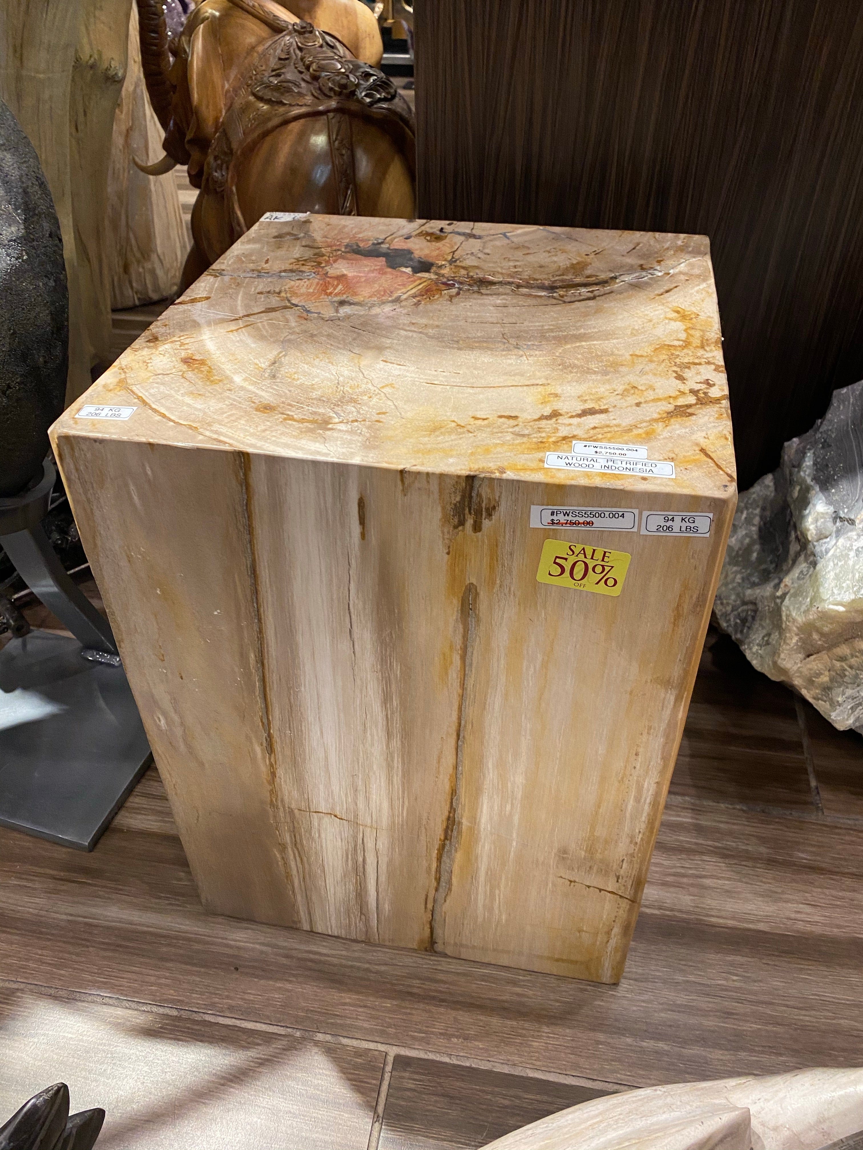 Kalifano PWSS5500.004 - Petrified Wood Stool - Square - Indonesia30 cm x 30 cm x 41 cm - 94 kg PWSS5500.004