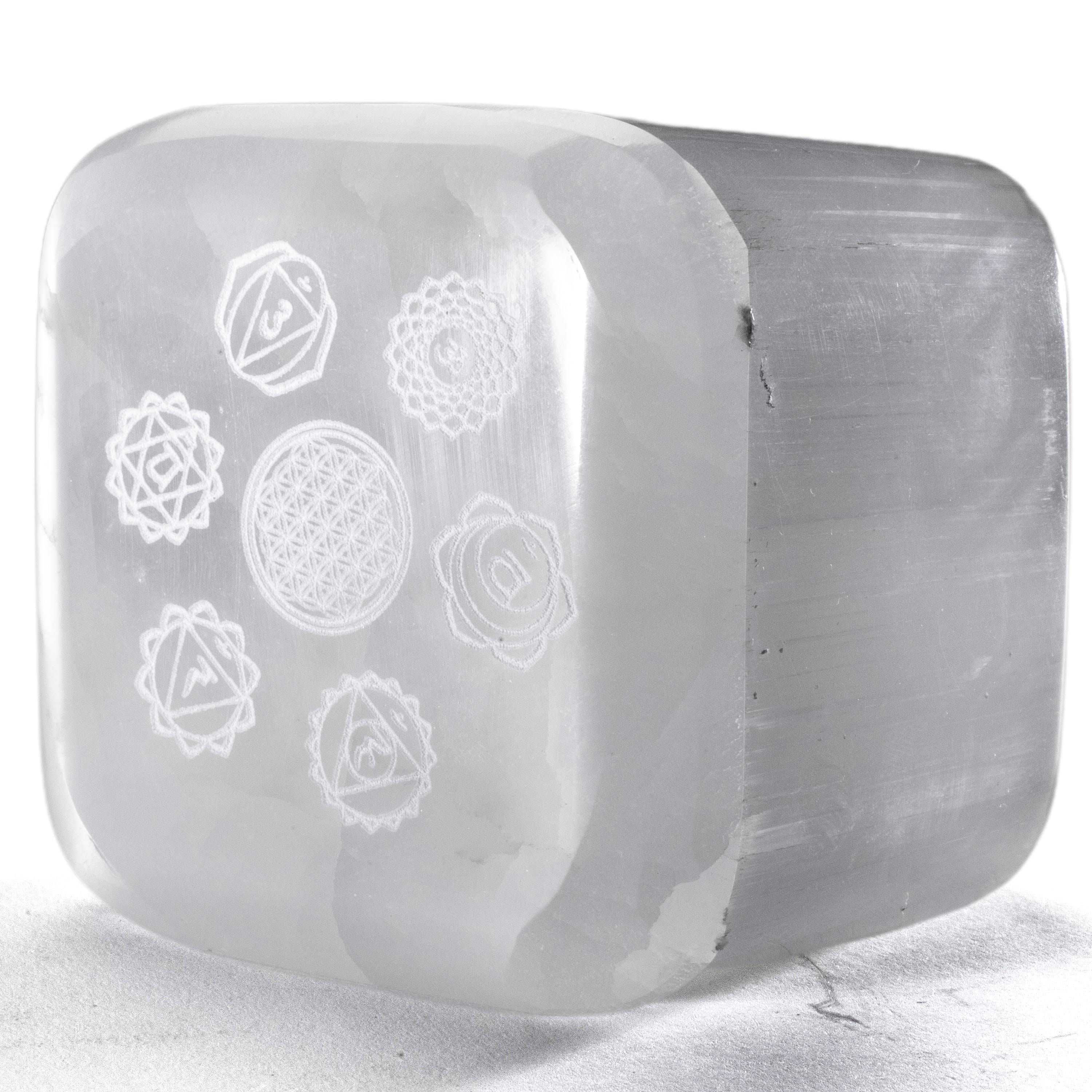 KALIFANO Selenite Selenite Chakra Crystal Charging Cube SC80-C