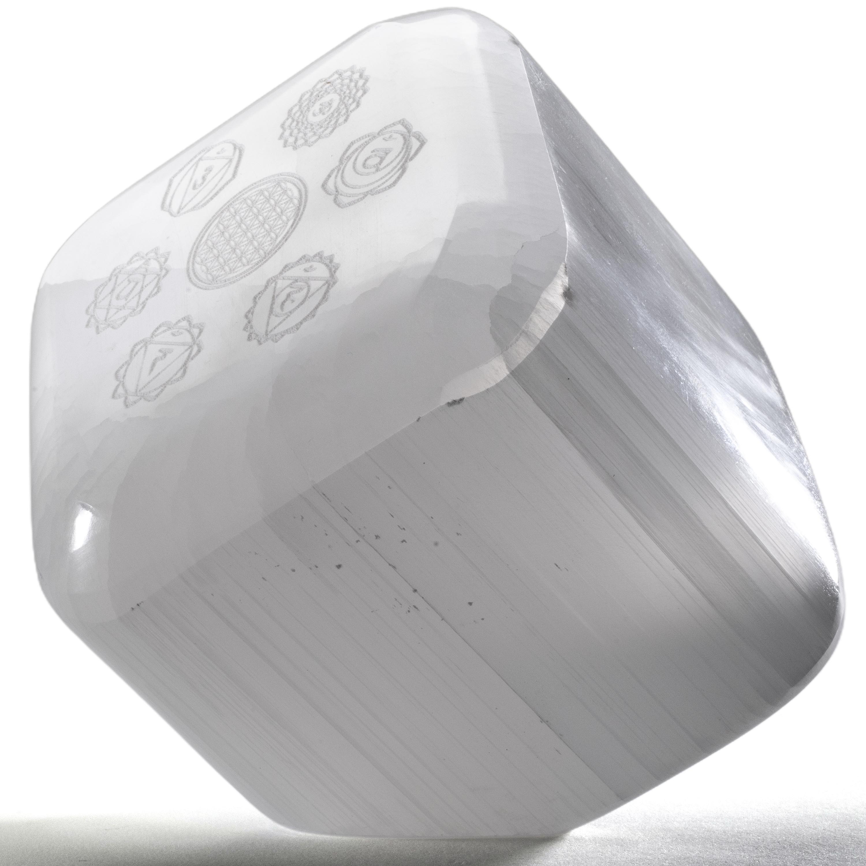 KALIFANO Selenite Selenite Chakra Crystal Charging Cube SC80-C
