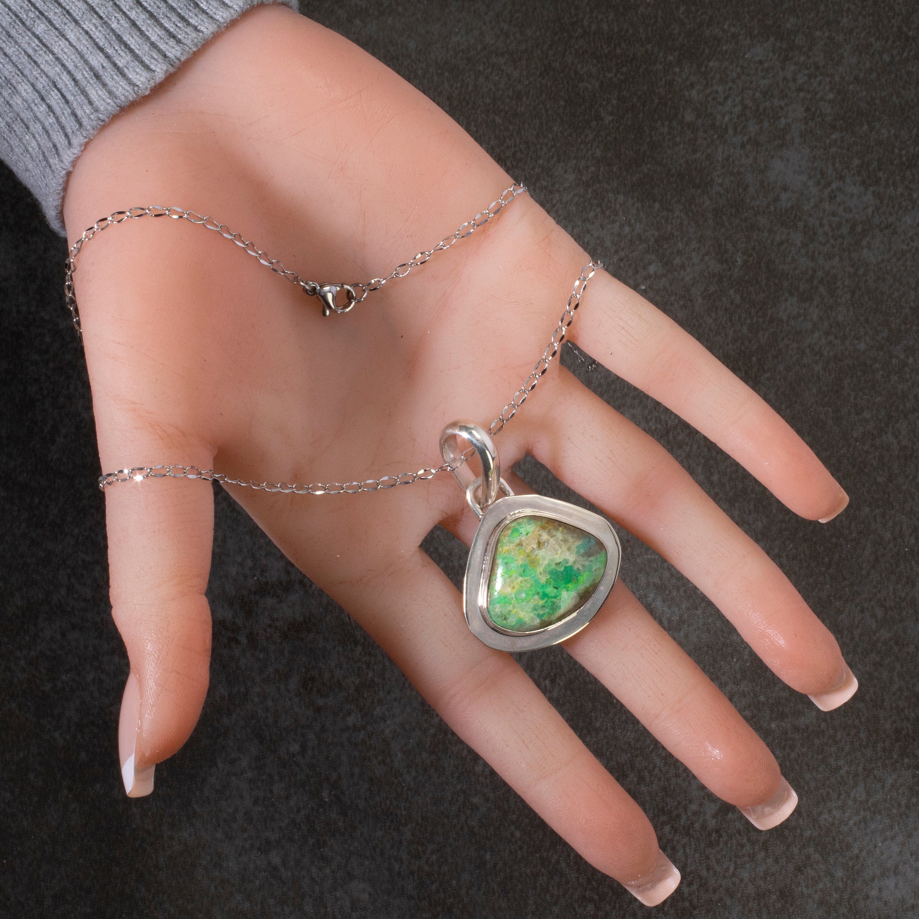 Kalifano Southwest Silver Jewelry Kingman Turquoise USA Handmade 925 Sterling Silver Pendant NMN450.002