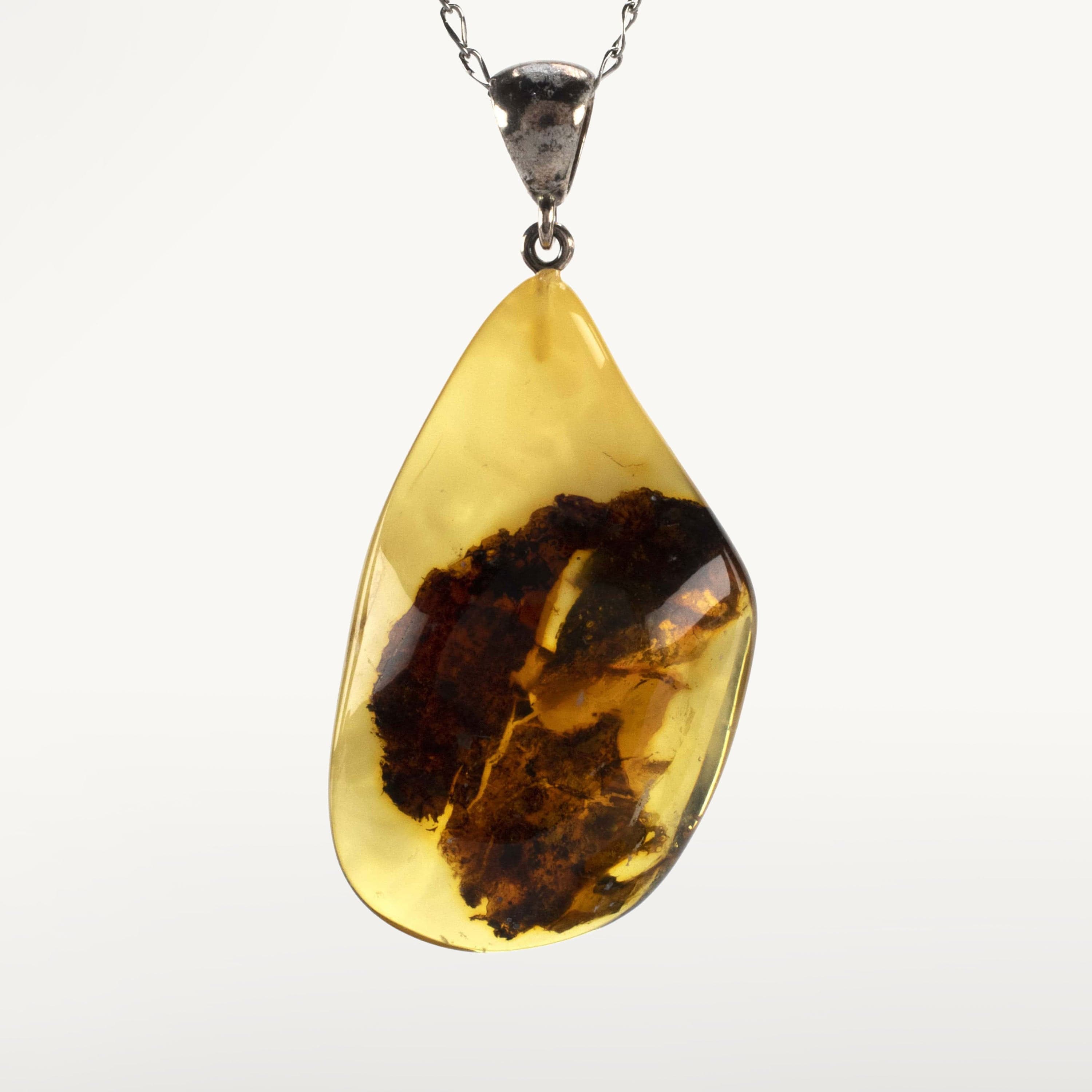 Kalifano AMBP180 - Baltic Amber Sterling Silver Pendant AMBP180