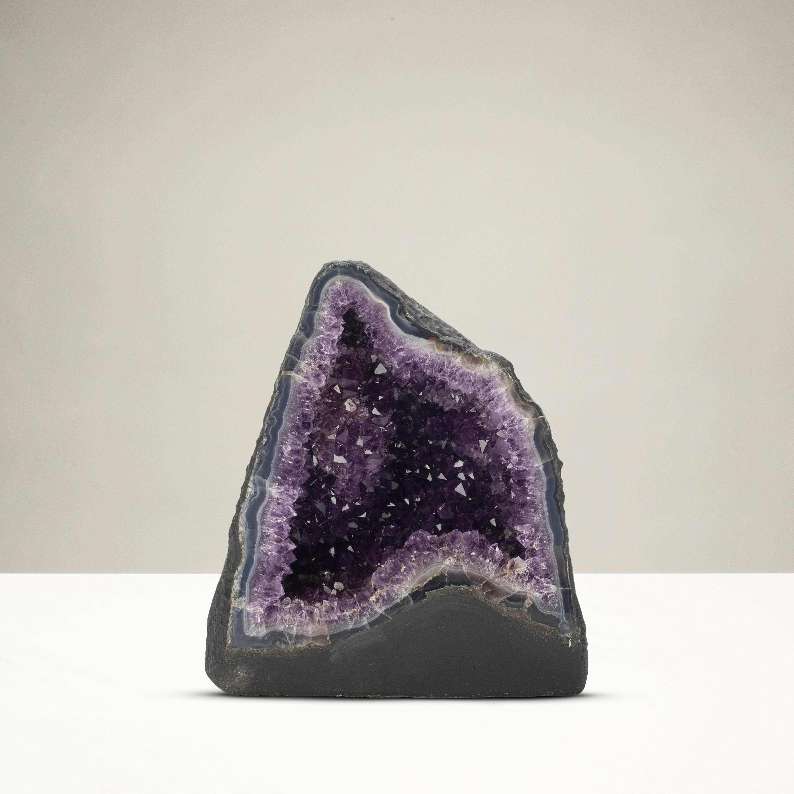 Kalifano Amethyst Amethyst Geode Cathedral - 11" / 31 lbs BAG5000.002