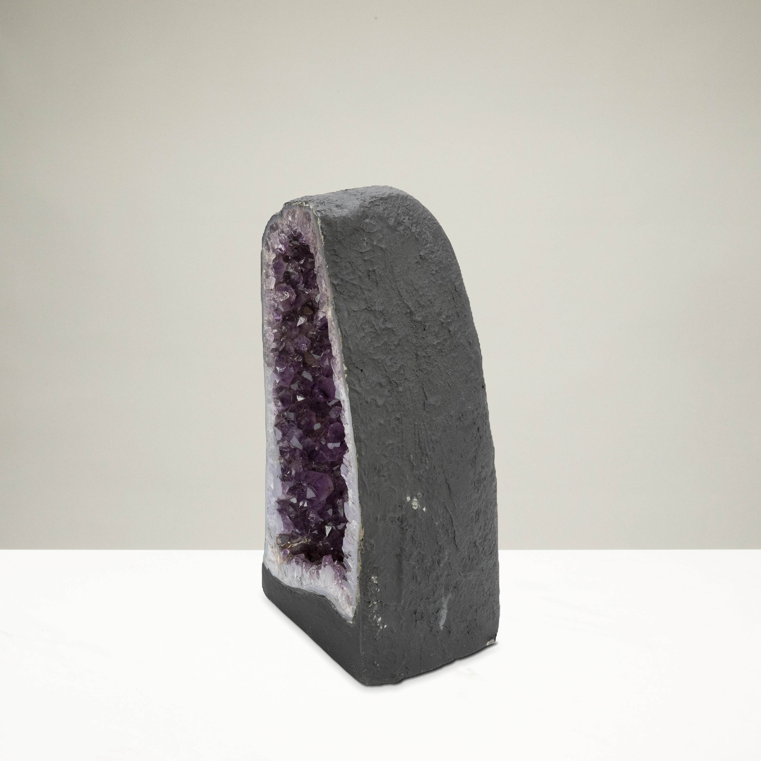 Kalifano Amethyst Amethyst Geode Cathedral - 16" / 35 lbs BAG5600.002