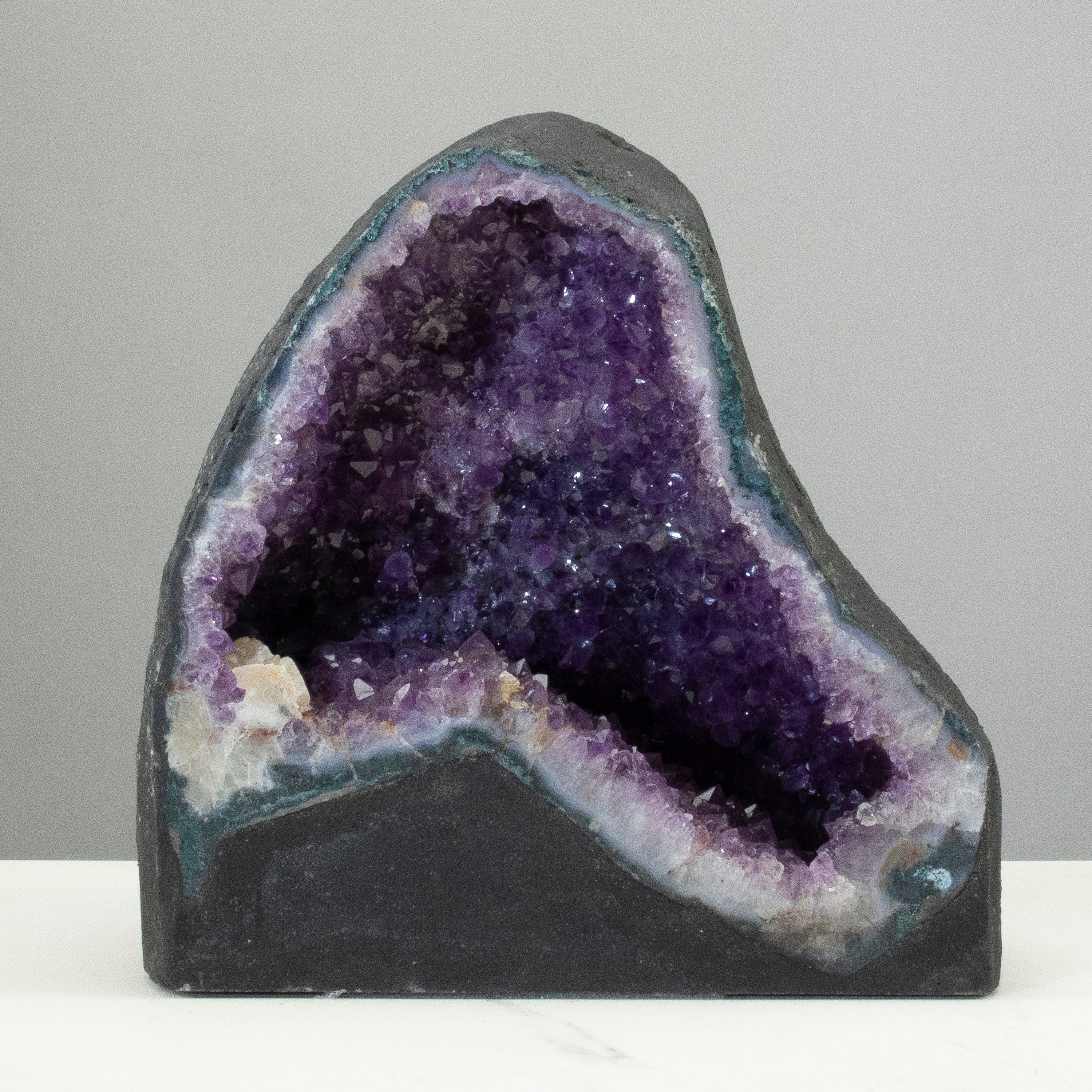 Kalifano Amethyst Amethyst Geode Cathedral from Brazil - 10" / 23.8lbs BAG3400.008