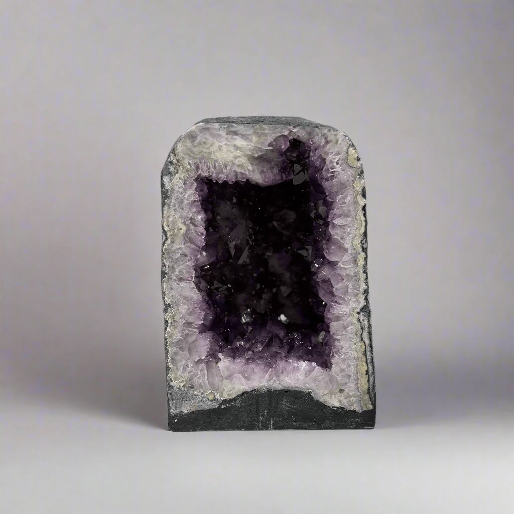 Kalifano Amethyst Amethyst Geode Cathedral from Brazil - 12" / 30 lbs BAG3000.007