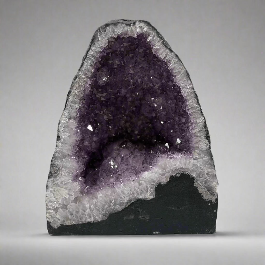 Kalifano Amethyst Amethyst Geode Cathedral from Brazil - 13" / 43 lbs BAG4800.014