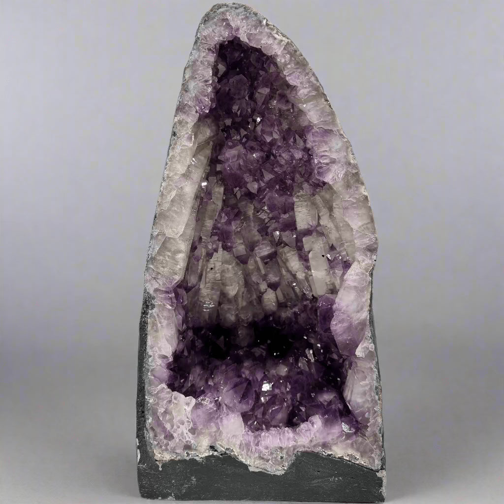 Kalifano Amethyst Amethyst Geode Cathedral from Brazil - 15" / 29 lbs BAG4000.015