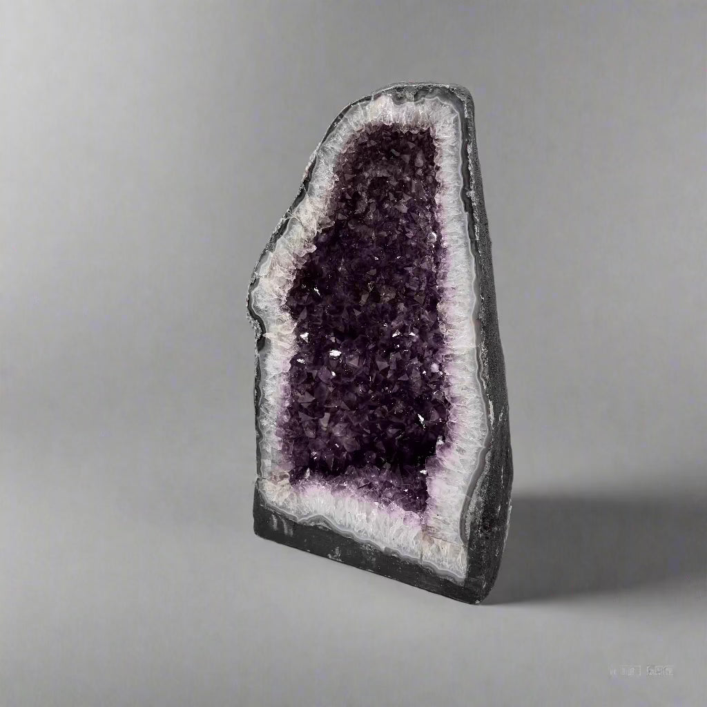 Kalifano Amethyst Amethyst Geode Cathedral from Brazil - 17" / 44 lbs BAG5000.010
