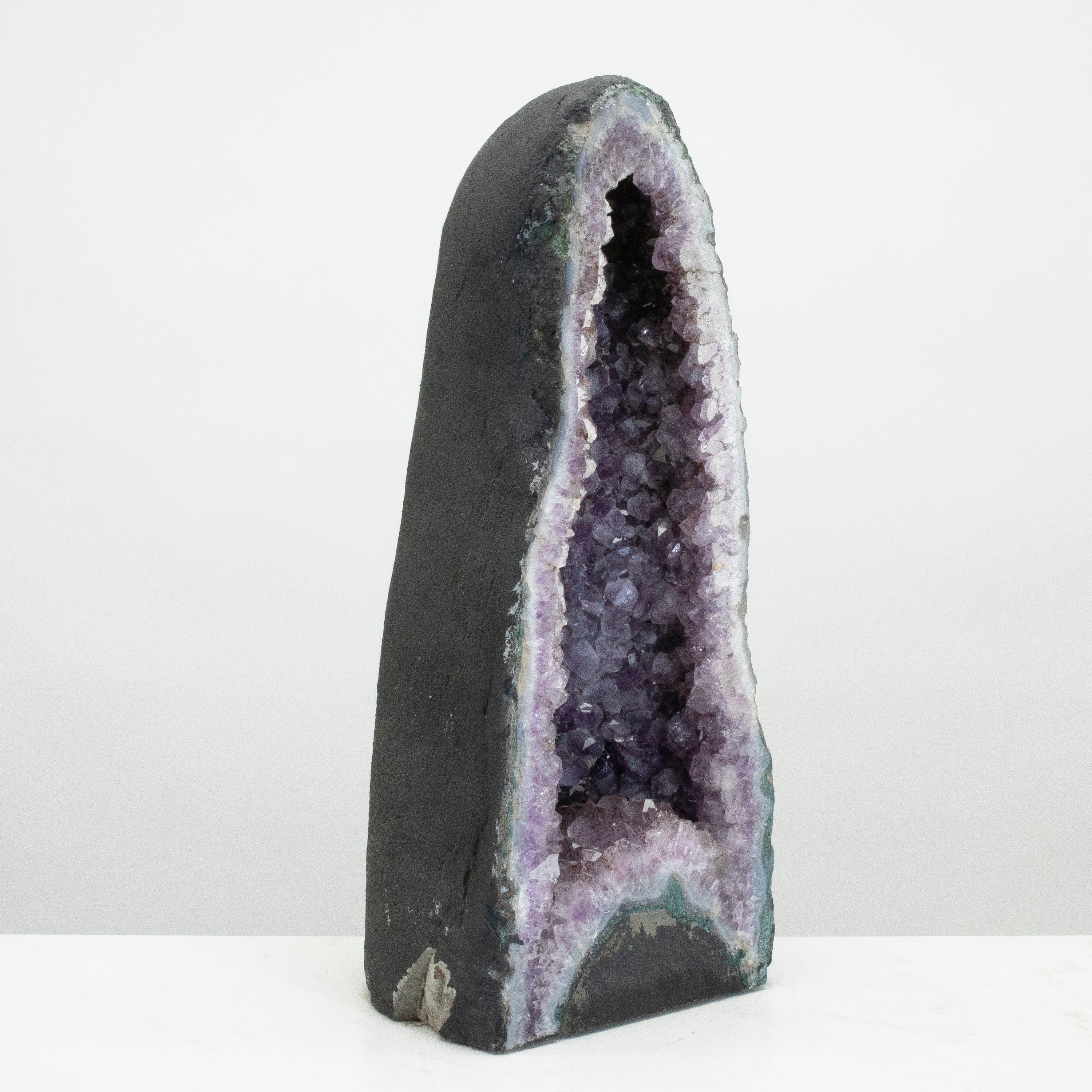 Kalifano Amethyst Amethyst Geode Cathedral from Brazil - 19.5" / 46.6 lbs BAG6800.005