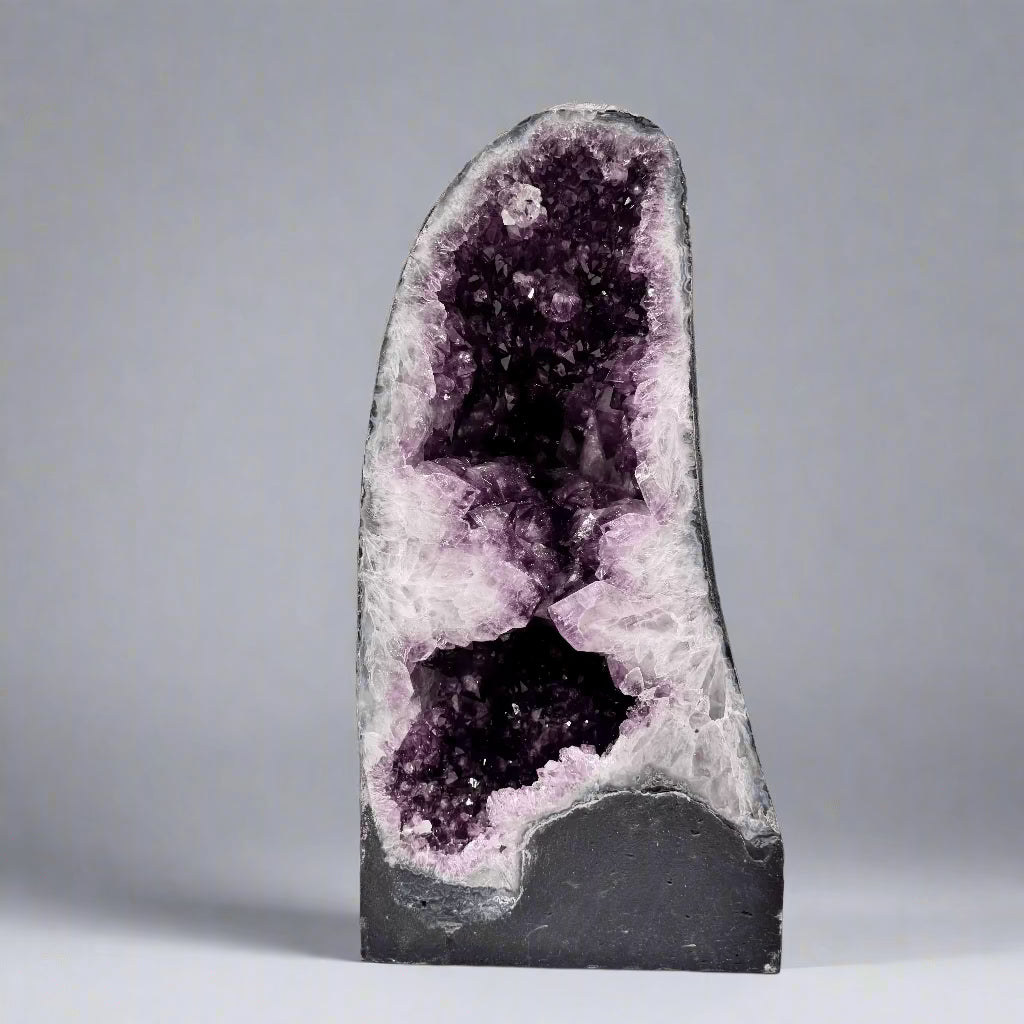 Kalifano Amethyst Amethyst Geode Cathedral from Brazil - 19" / 63 lbs BAG7200.004