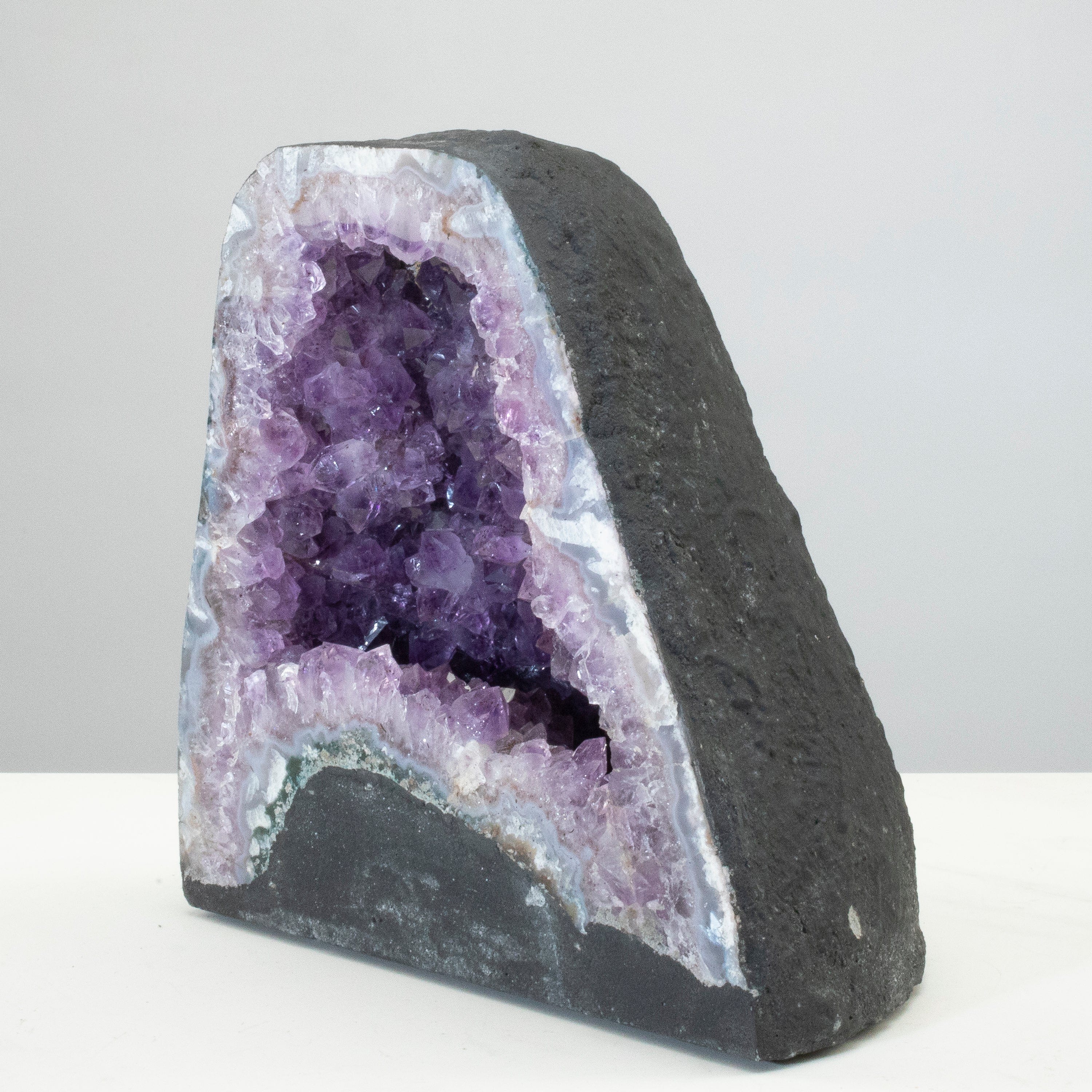 Kalifano Amethyst Amethyst Geode Cathedral from Brazil - 8" / 14.1lbs BAG1800.007
