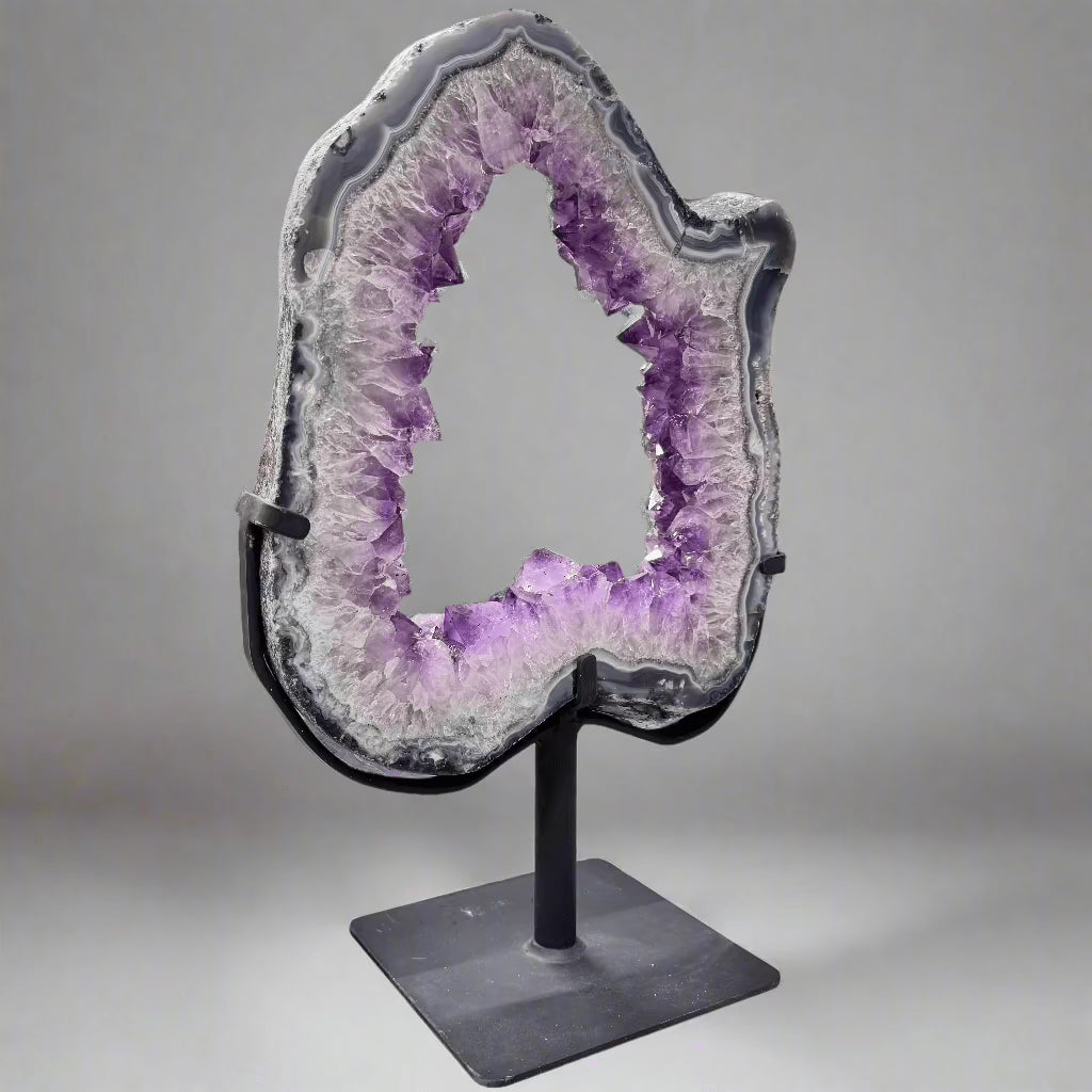 Kalifano Amethyst Amethyst Geode Slice Ring from Brazil on Custom Stand- 16" / 10 lbs BAGR2200.001