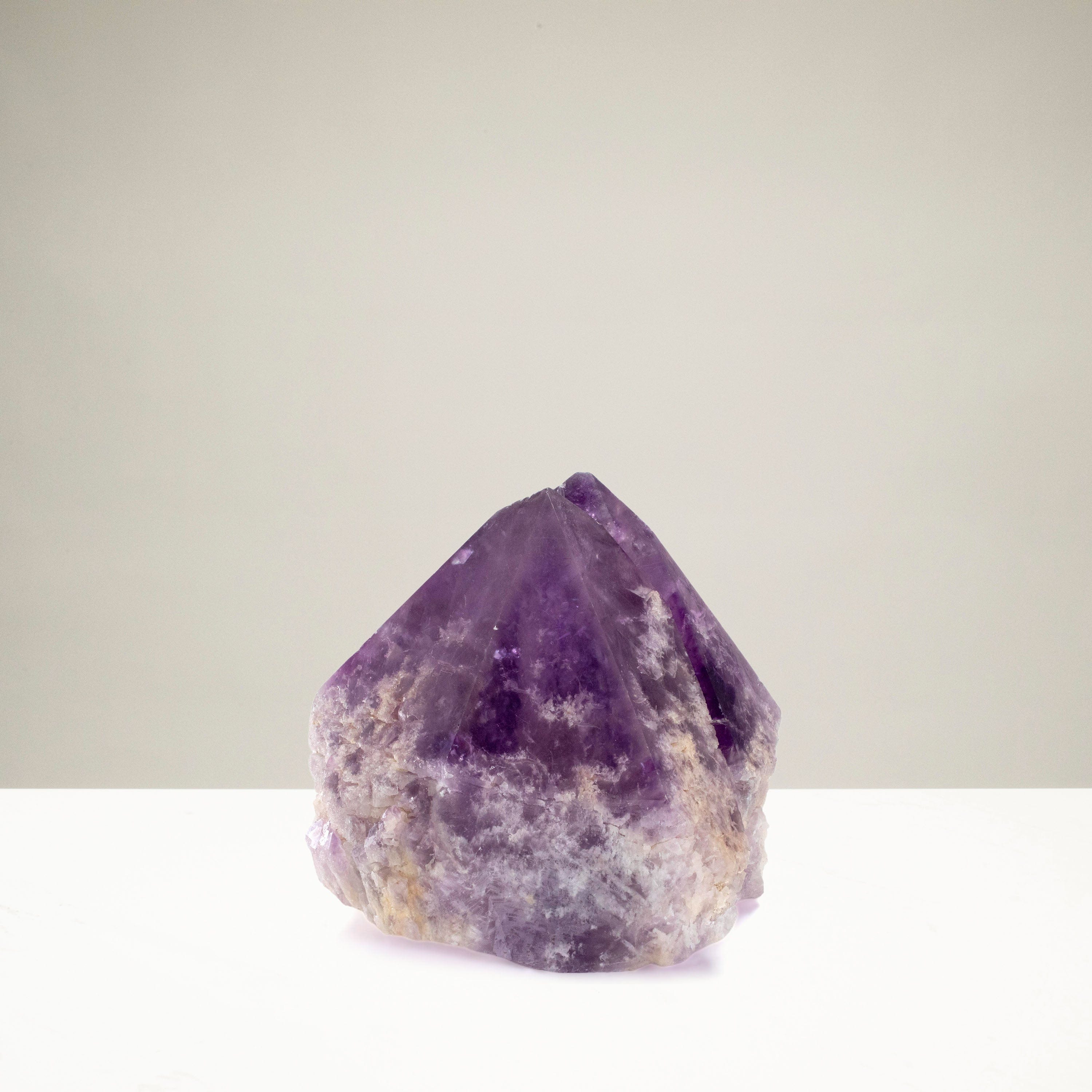 Kalifano Amethyst Brazilian Amethyst Point- 7" / 4,400 grams AP3000.001