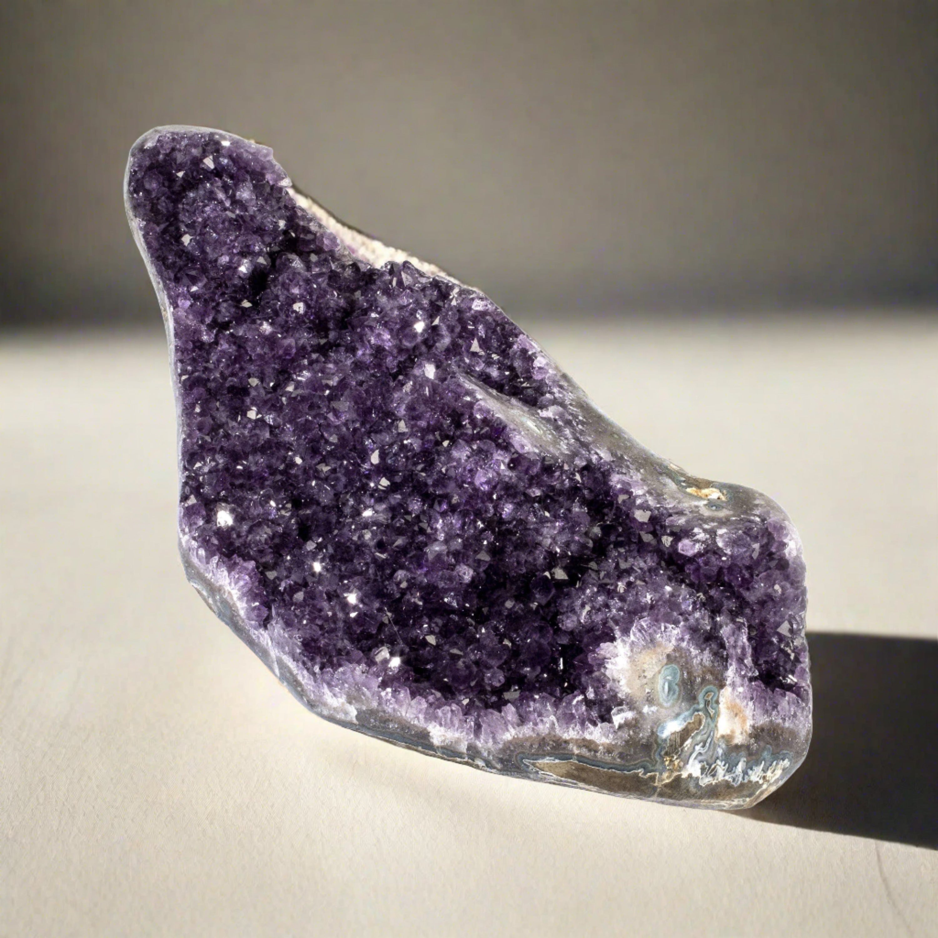 Kalifano Amethyst Uruguayan Amethyst Geode - 23.8 lbs / 8 in. UAG6000.006