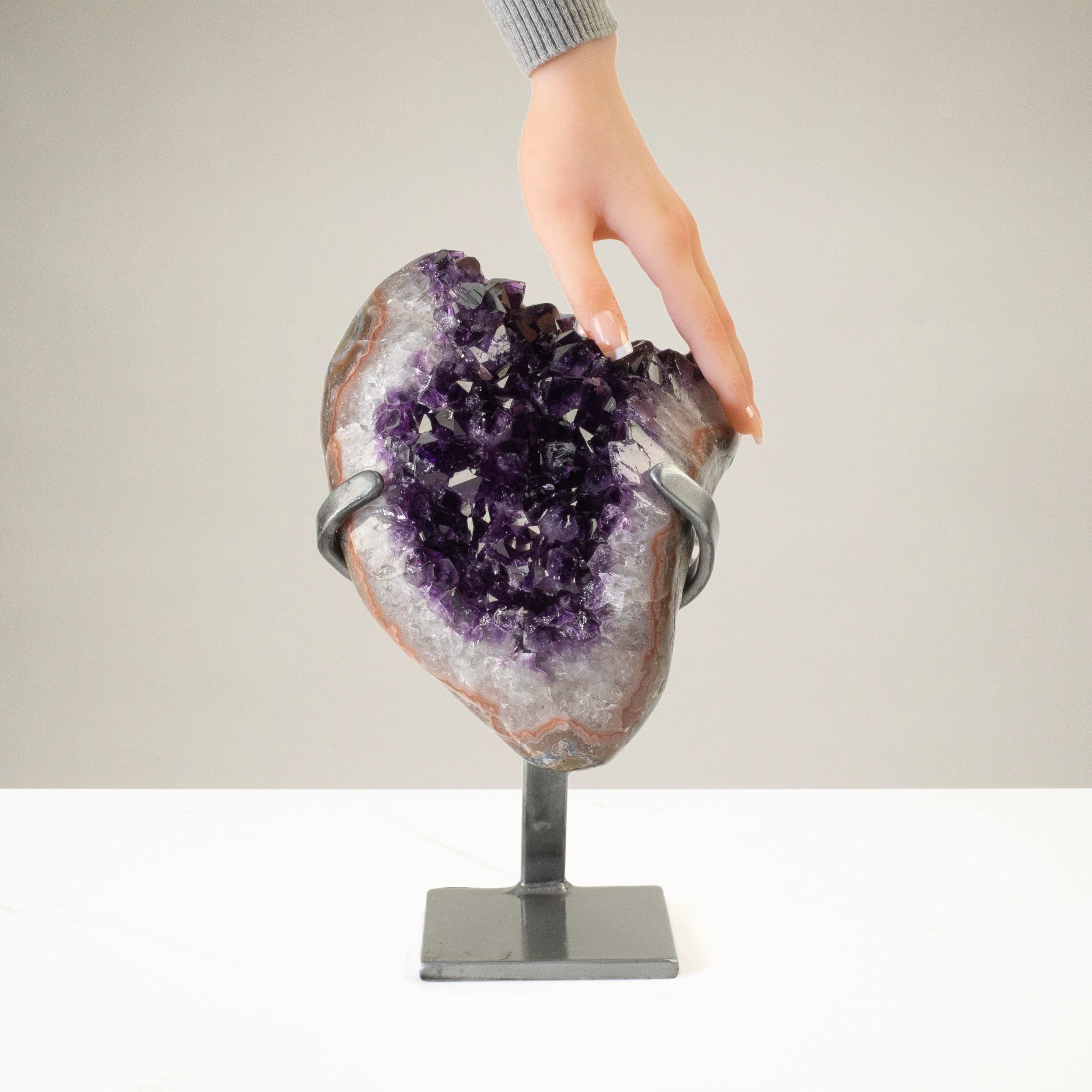 Kalifano Amethyst Uruguayan Amethyst Geode on Custom Stand - 11.2 lbs / 11 in. UAG5100.002