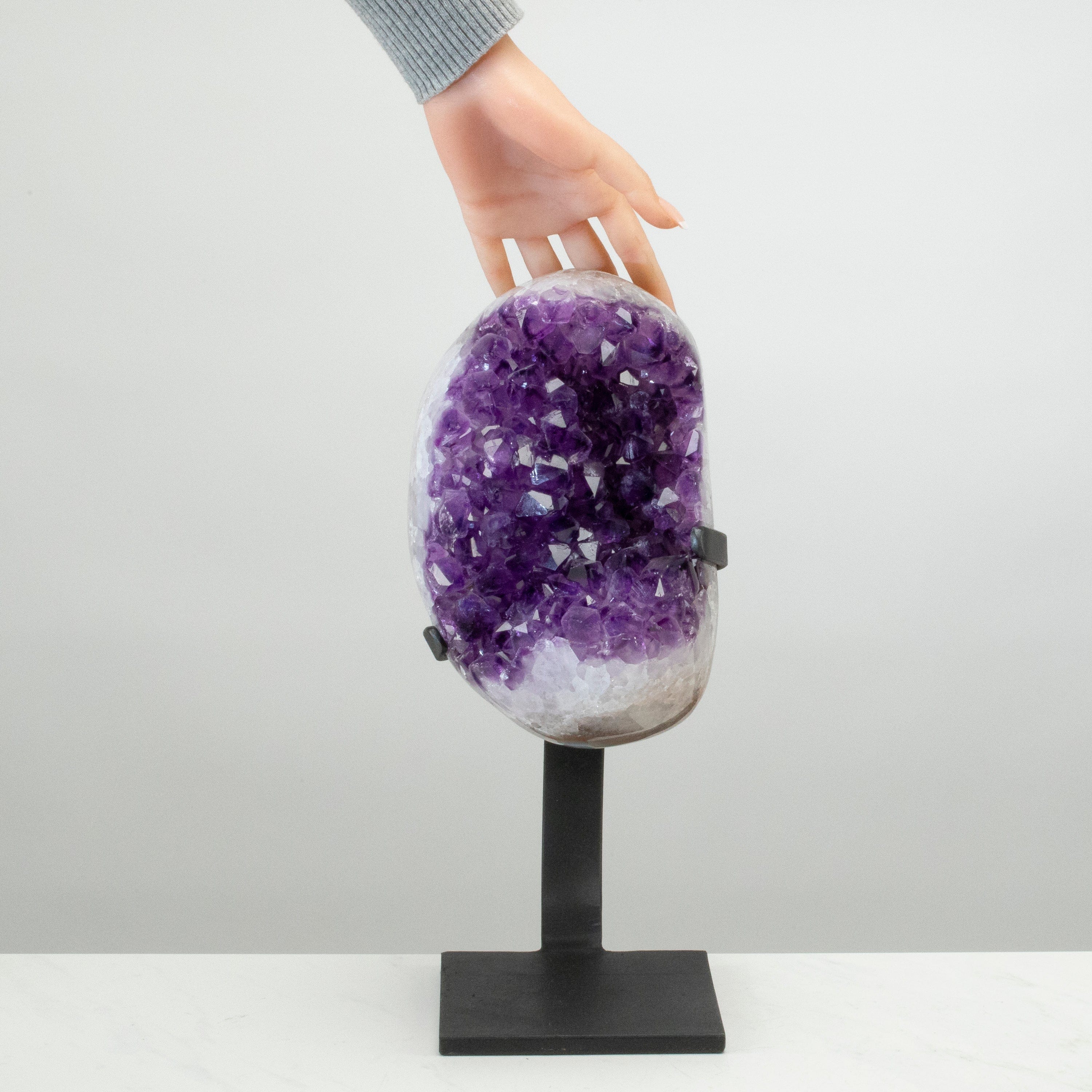 Kalifano Amethyst Uruguayan Amethyst Geode on Custom Stand - 15"/ 15 lbs - (Better Quality) UAG4200-B