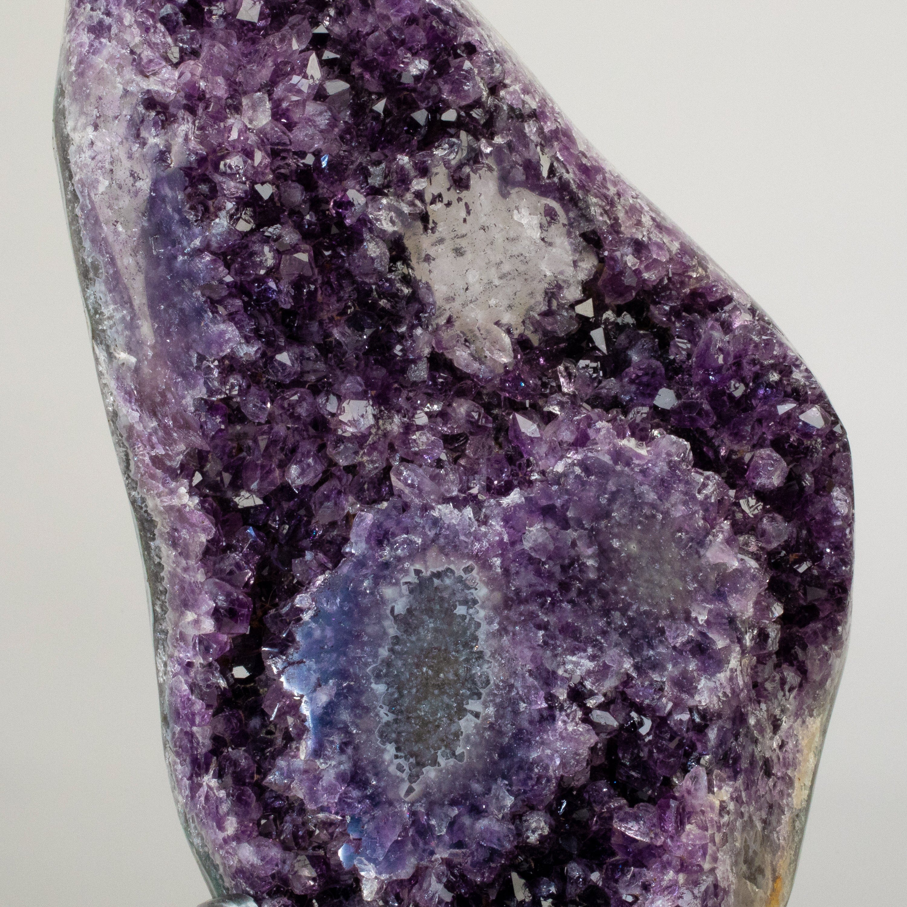 Kalifano Amethyst Uruguayan Amethyst Geode on Custom Stand - 19" / 20 lbs UAG4800.020