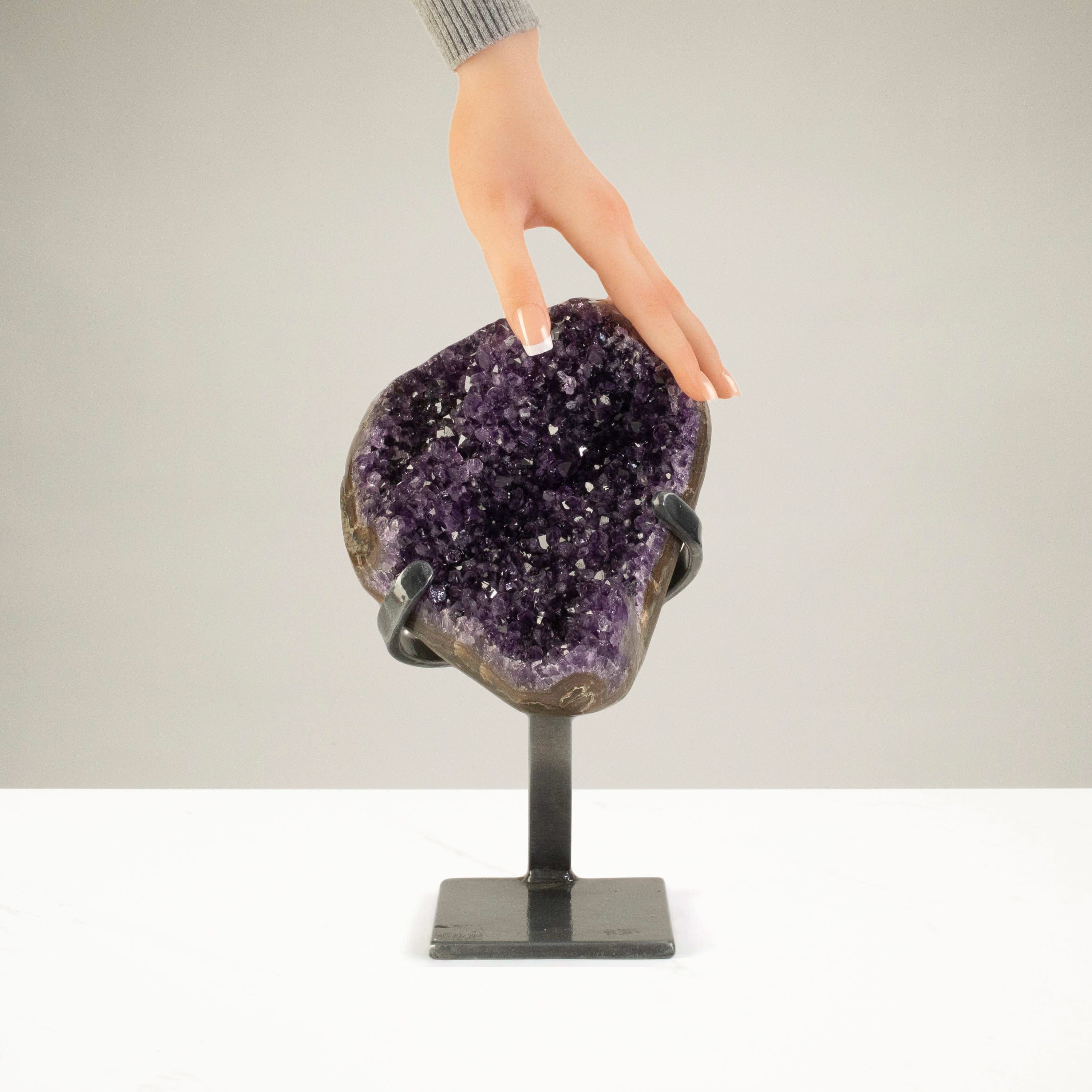 Kalifano Amethyst Uruguayan Amethyst Geode on Custom Stand - 7.7 lbs / 10.5 in. UAG3500.002