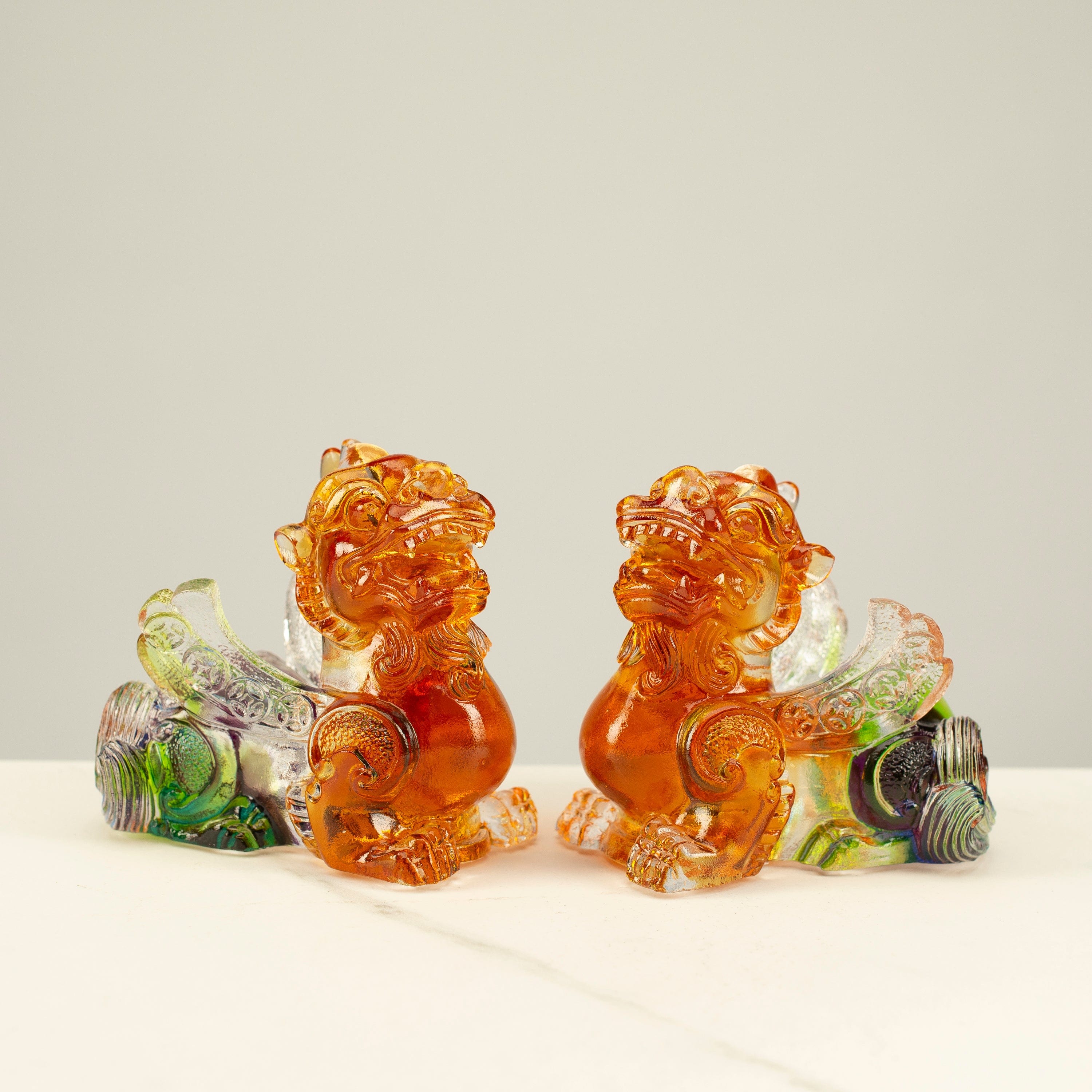 Kalifano Crystal Carving Protective Foo Dog Crystal Carving Pair - A Symbol of Good Luck and Protection CR280-PIS