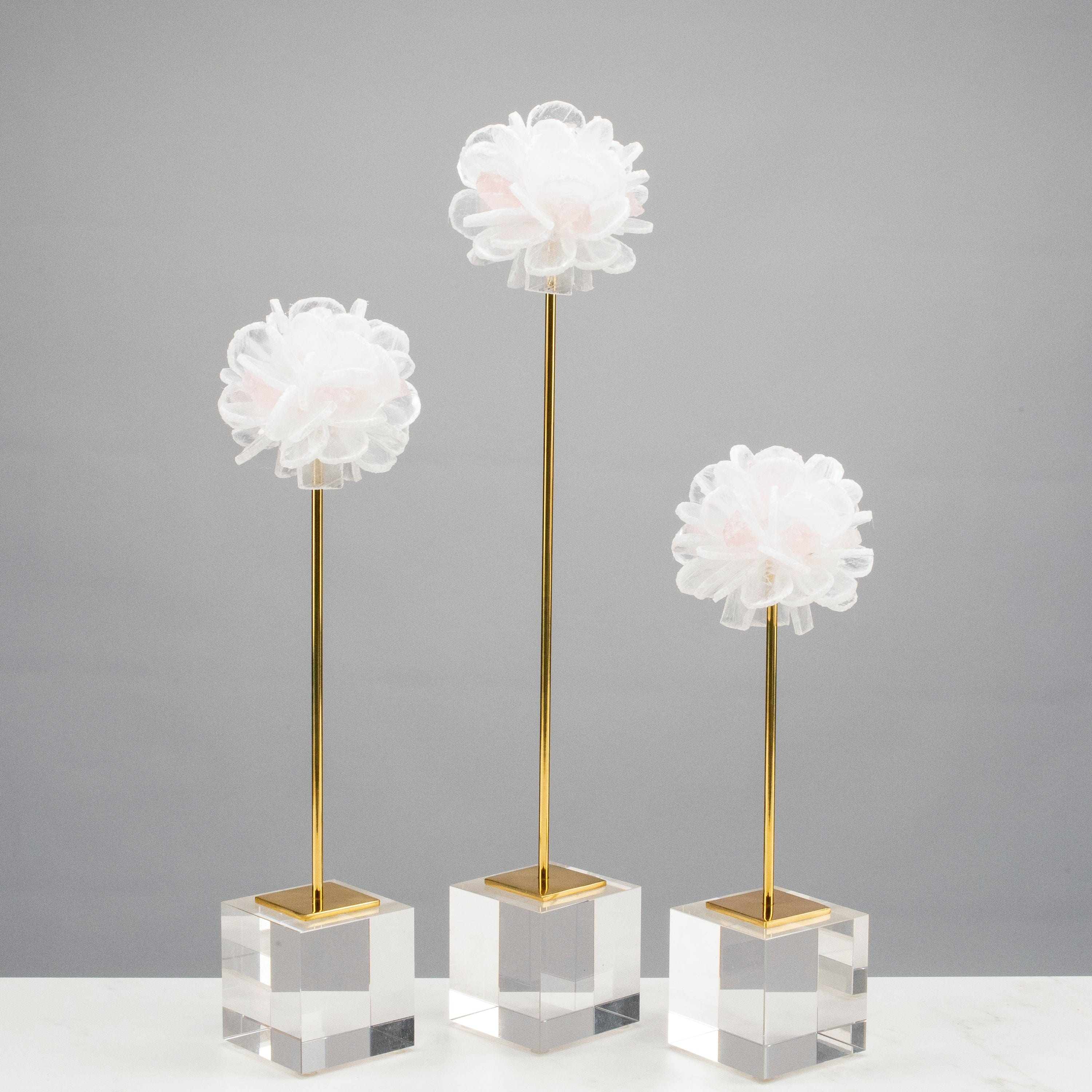 KALIFANO Crystal Home Decor Calcite & Rose Quartz Flower Trio on Brass Stem & Acrylic Base HG1649ABC-SL