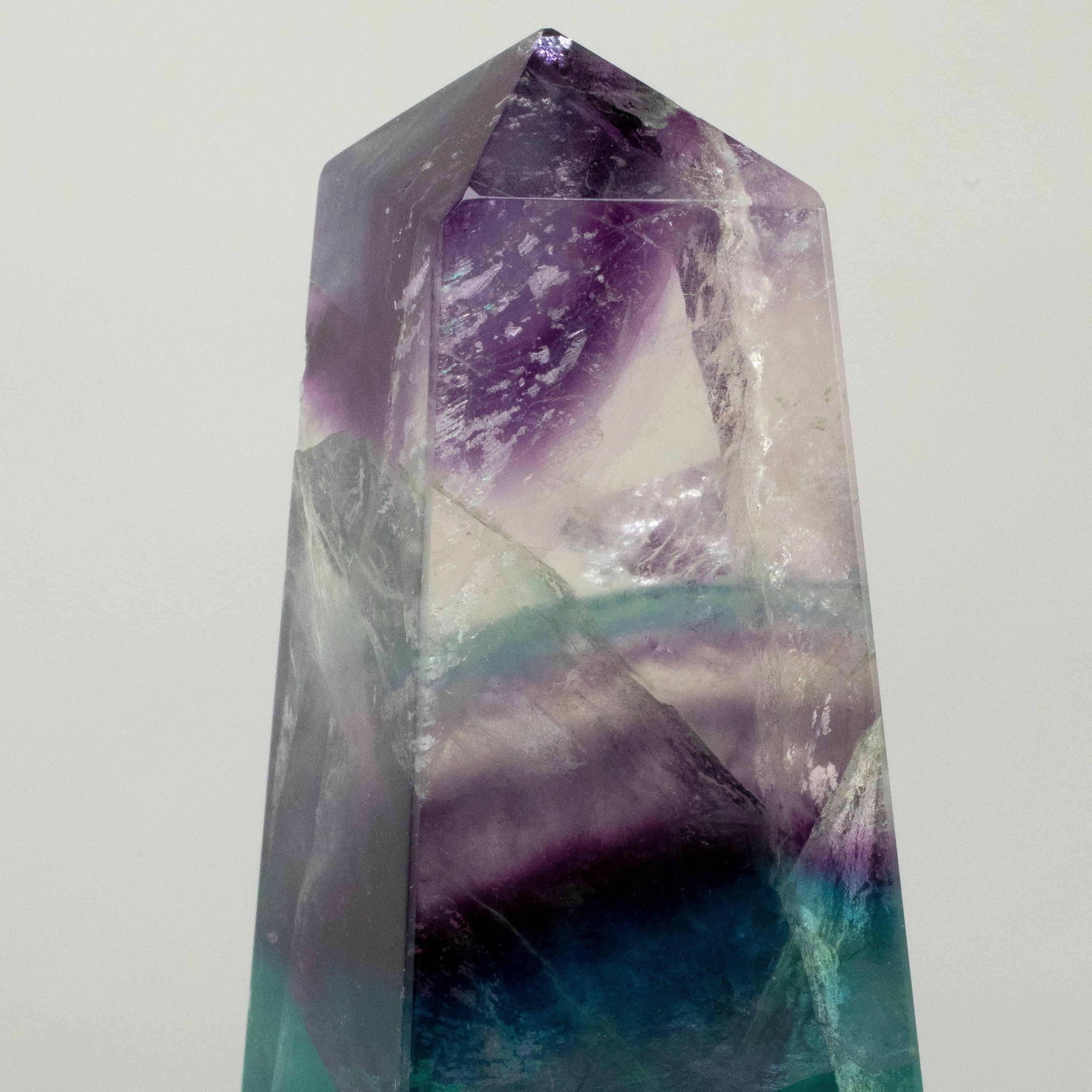 KALIFANO Fluorite Fluorite Obelisk Carving - 3.5" FP160-FL