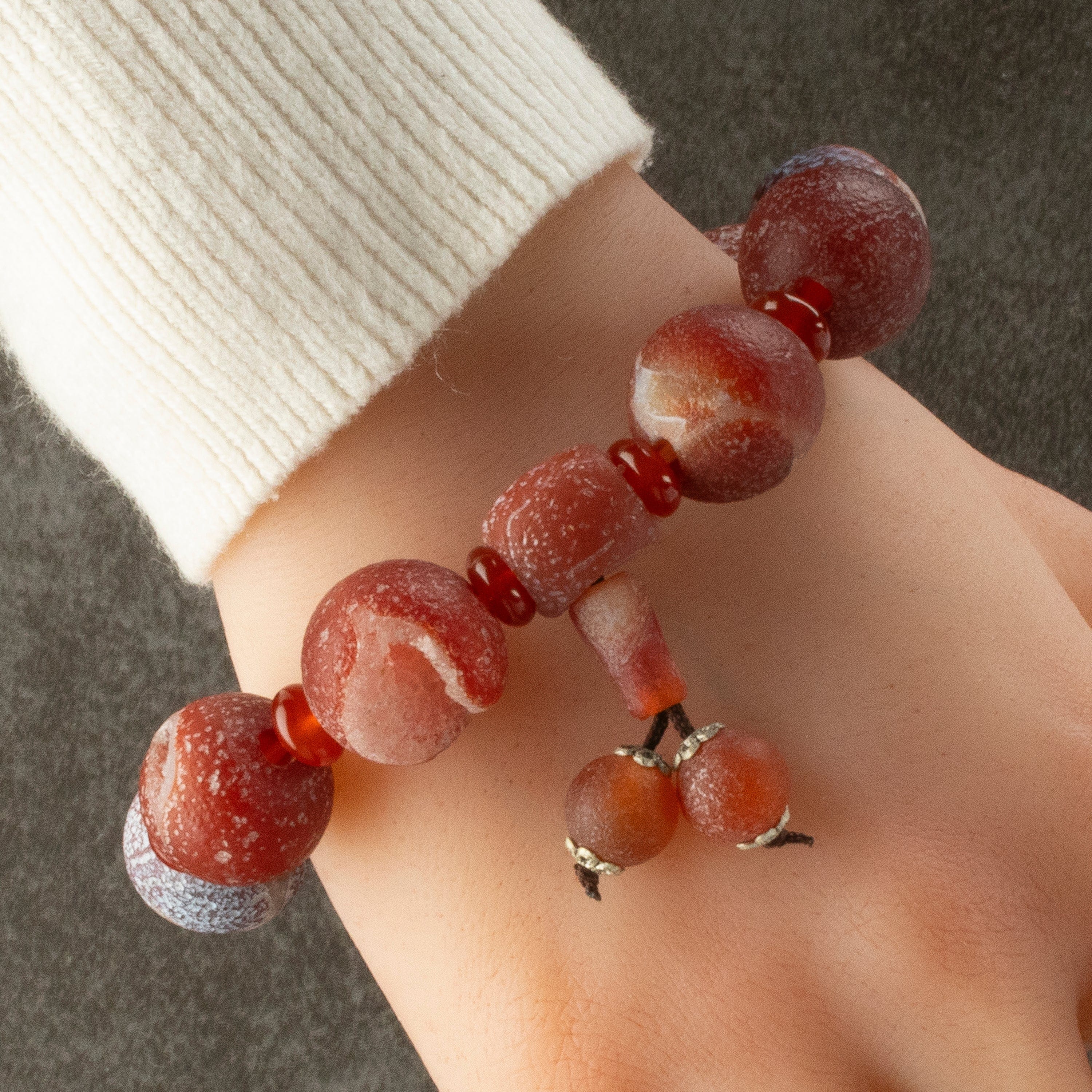 Kalifano Gemstone Bracelets Carnelian 18mm Gemstone Bead Elastic Bracelet with Tassel WHITE-BGP-060