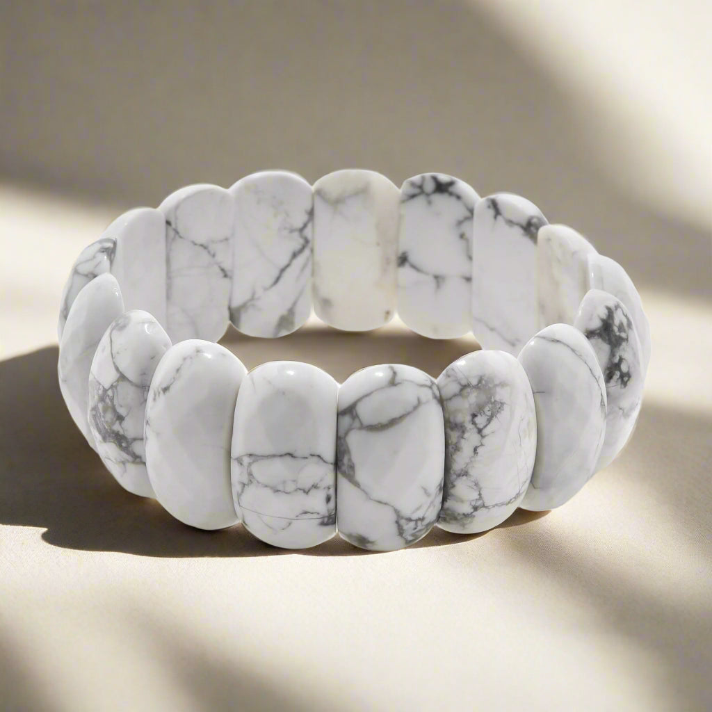 Kalifano Gemstone Bracelets Howlite Gemstone 25mm Beads Elastic Bracelet PLAT-BGP-038