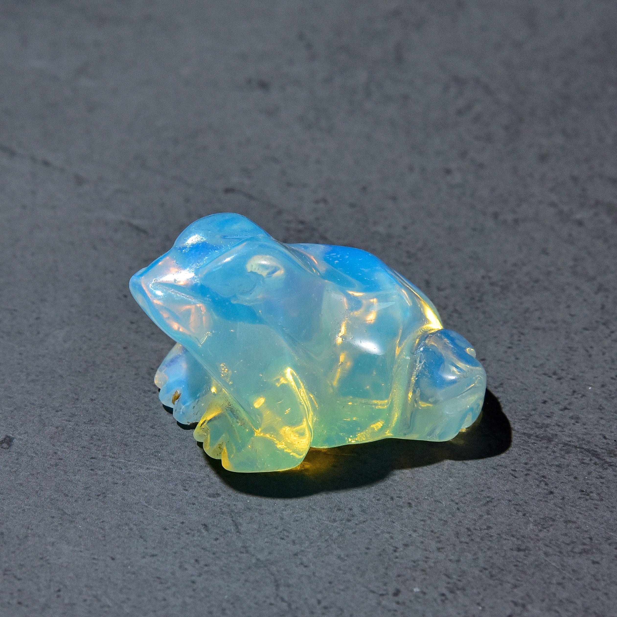 KALIFANO Gemstone Carvings 1.5" Opalite Moonstone Frog Natural Gemstone Carving CV9-F-MS