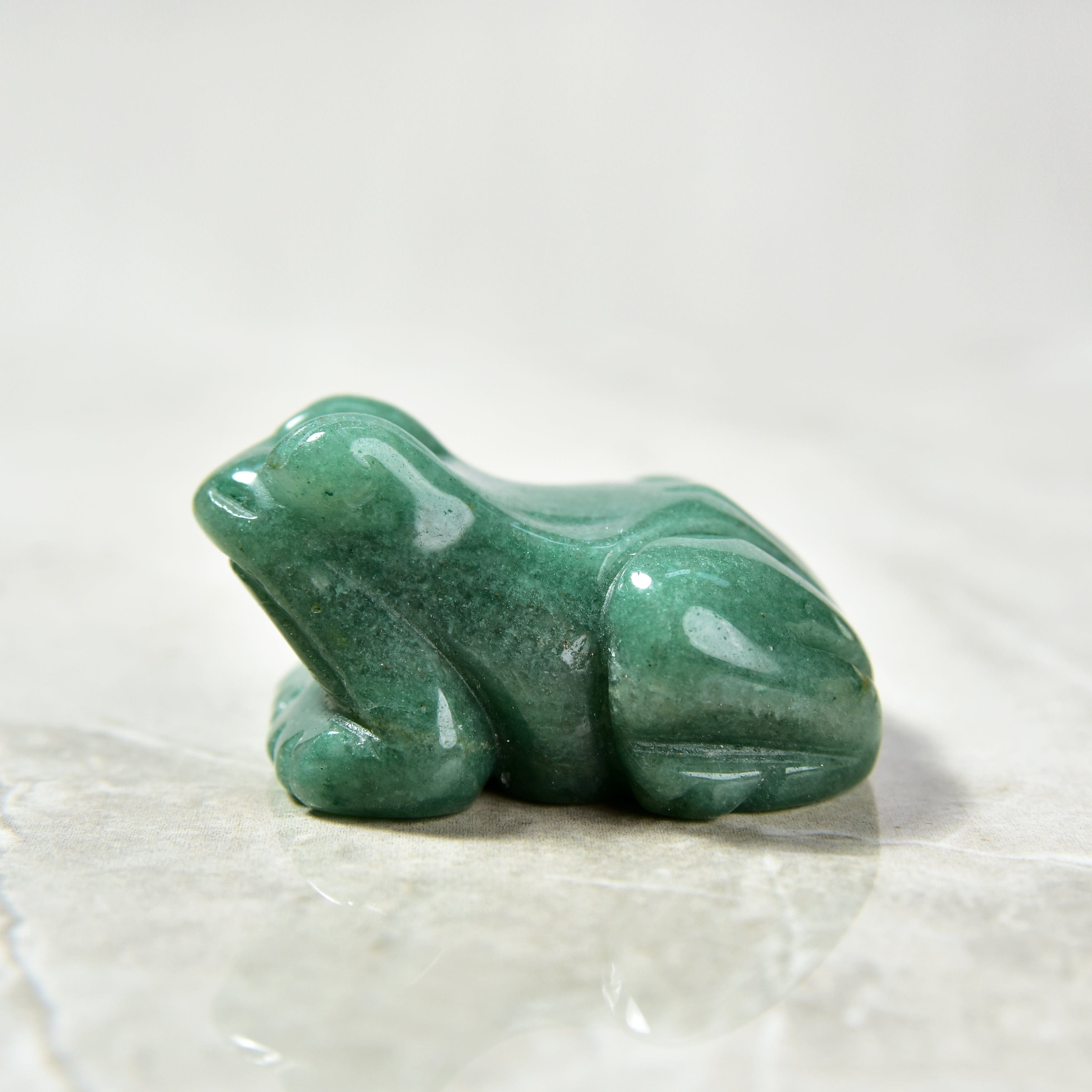 KALIFANO Gemstone Carvings 2" Aventurine Frog Natural Gemstone Carving CV13-F-AV