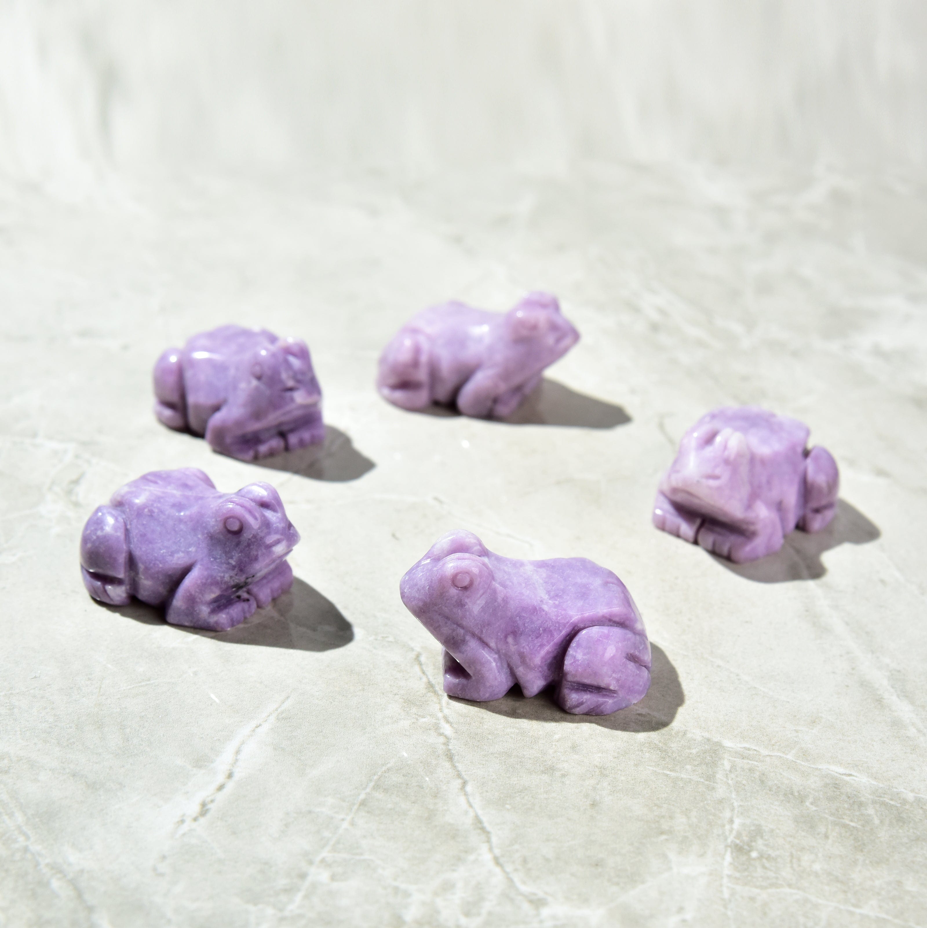 KALIFANO Gemstone Carvings 2" Lepidolite Frog Natural Gemstone Carving CV13-F-LD