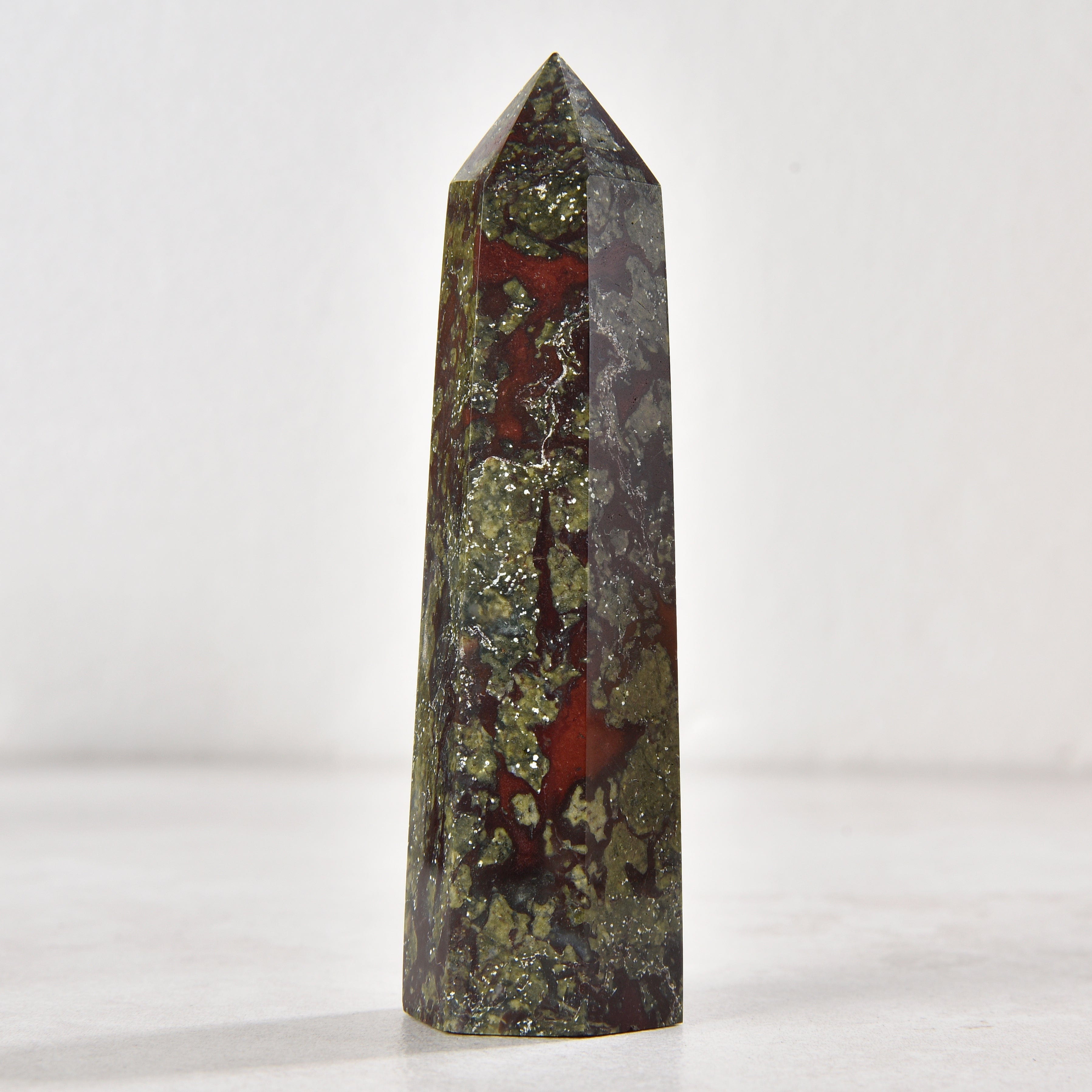 KALIFANO Gemstone Carvings 3.5" Bloodstone Obelisk Tower Gemstone Carving GOT810-BS