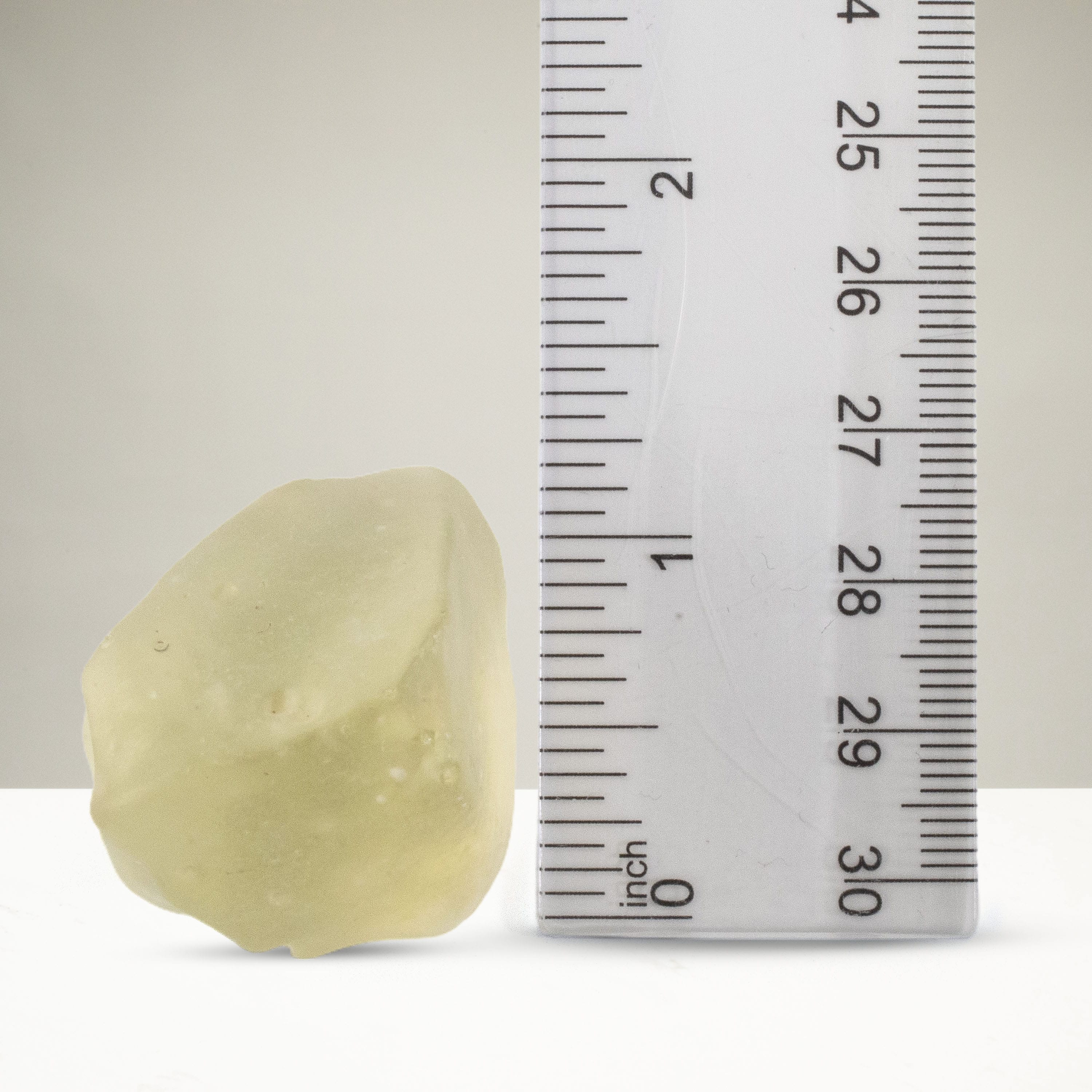 Kalifano Libyan Desert Glass Libyan Desert Glass Tektite - 27 g LG750.004