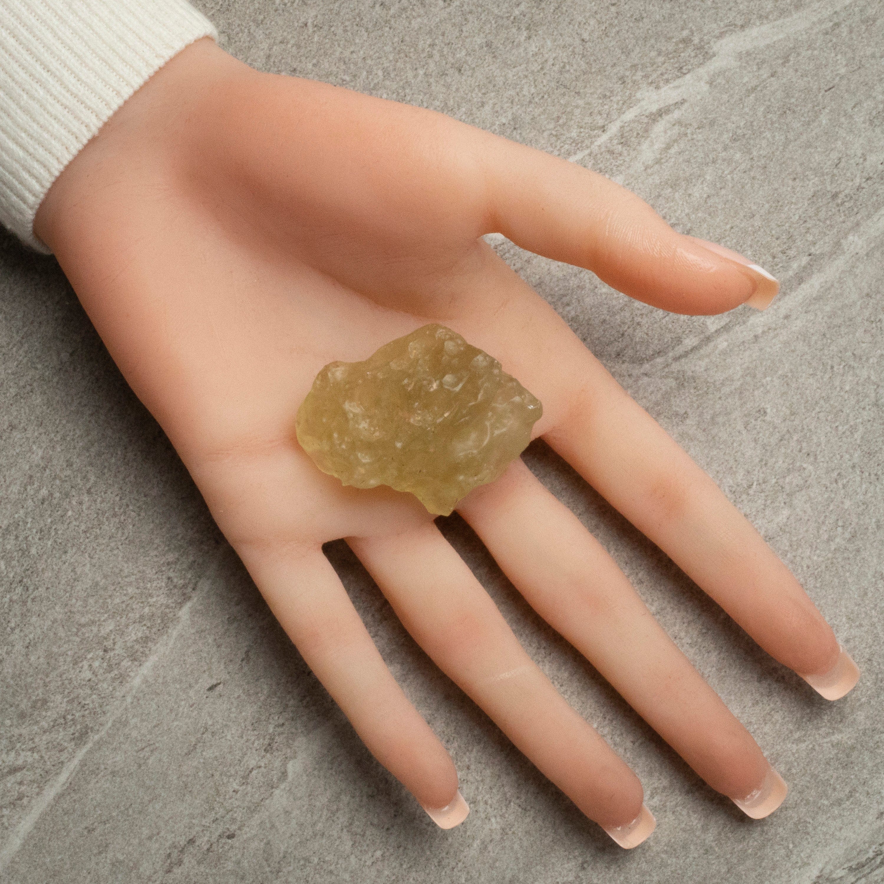 Kalifano Libyan Desert Glass Libyan Desert Glass Tektite - 35 g LG700.023