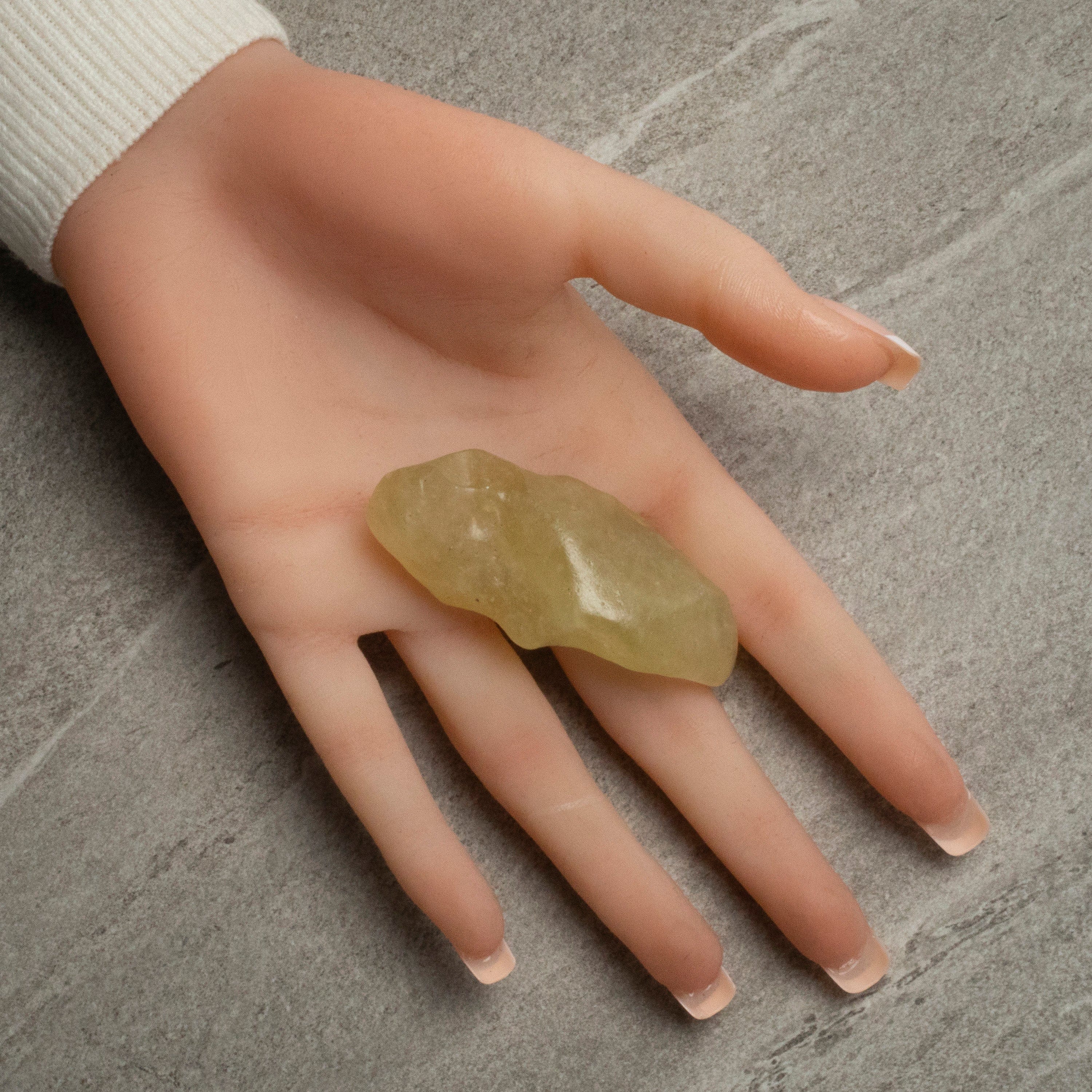 Kalifano Libyan Desert Glass Libyan Desert Glass Tektite - 35 g LG700.026