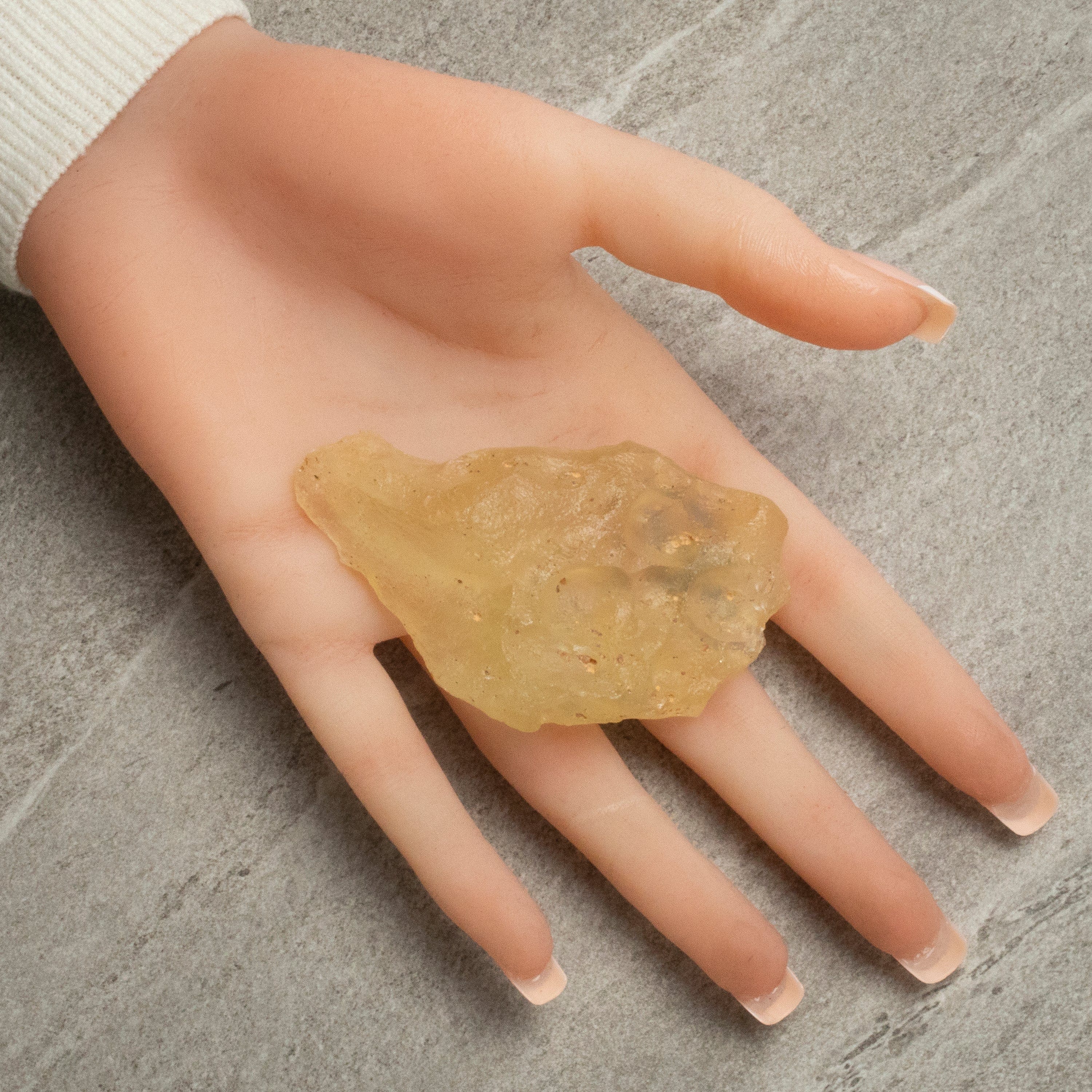 Kalifano Libyan Desert Glass Libyan Desert Glass Tektite - 45 g LG900.005